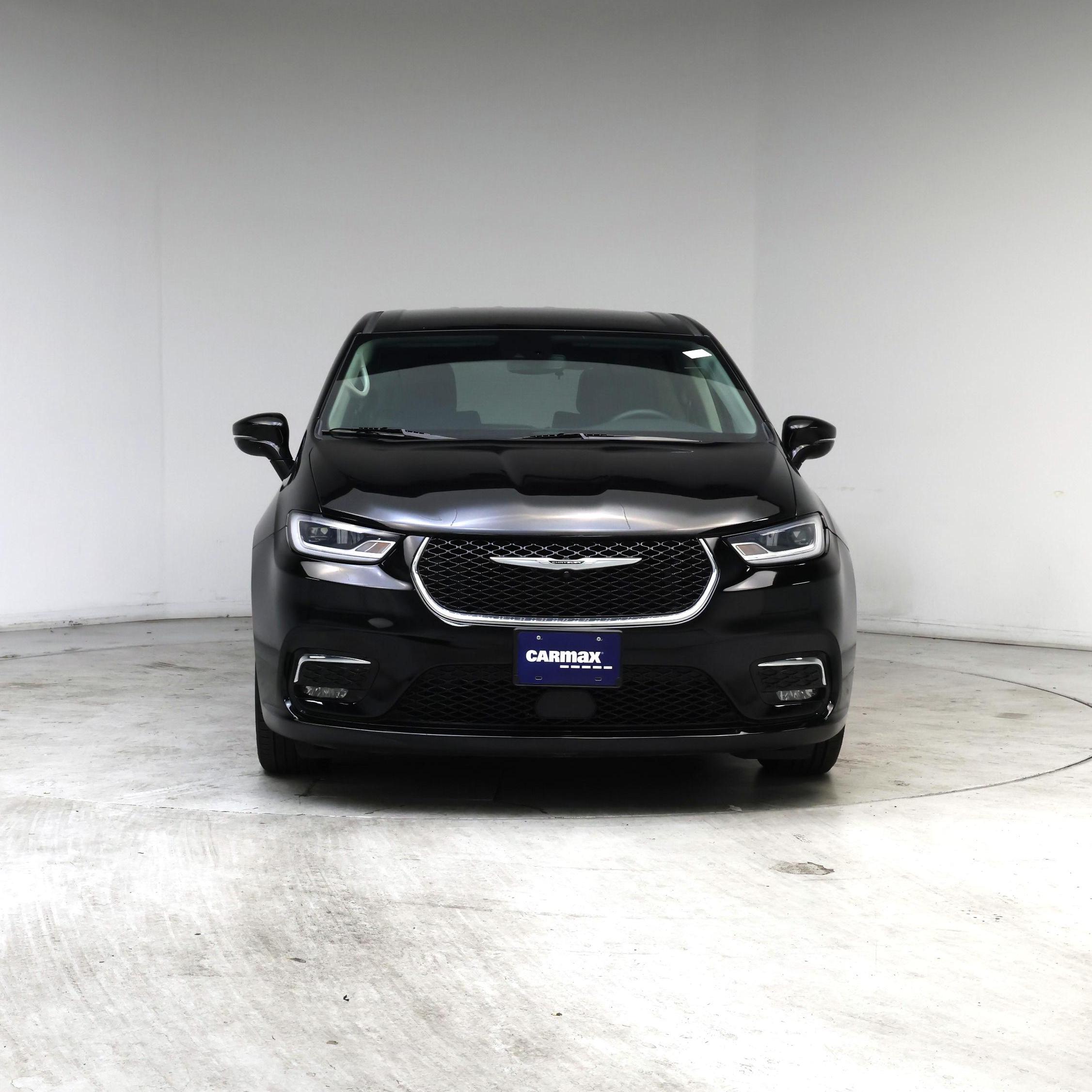 Thumbnail: 2024 Chrysler Pacifica - 5