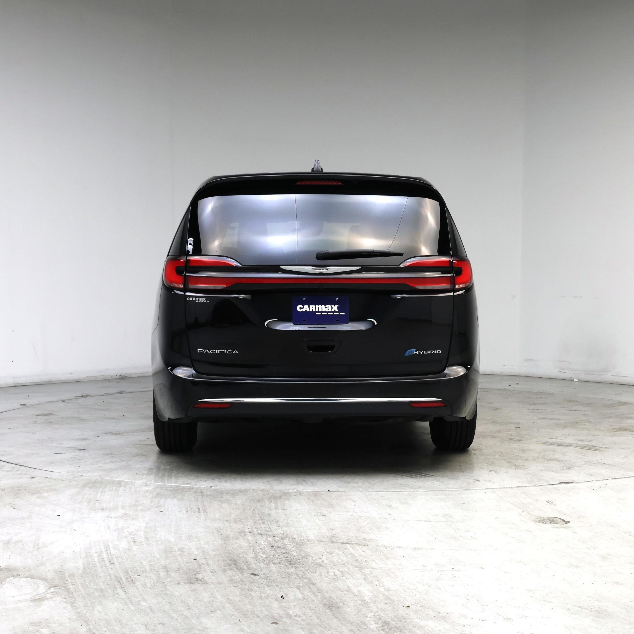 Thumbnail: 2024 Chrysler Pacifica - 6