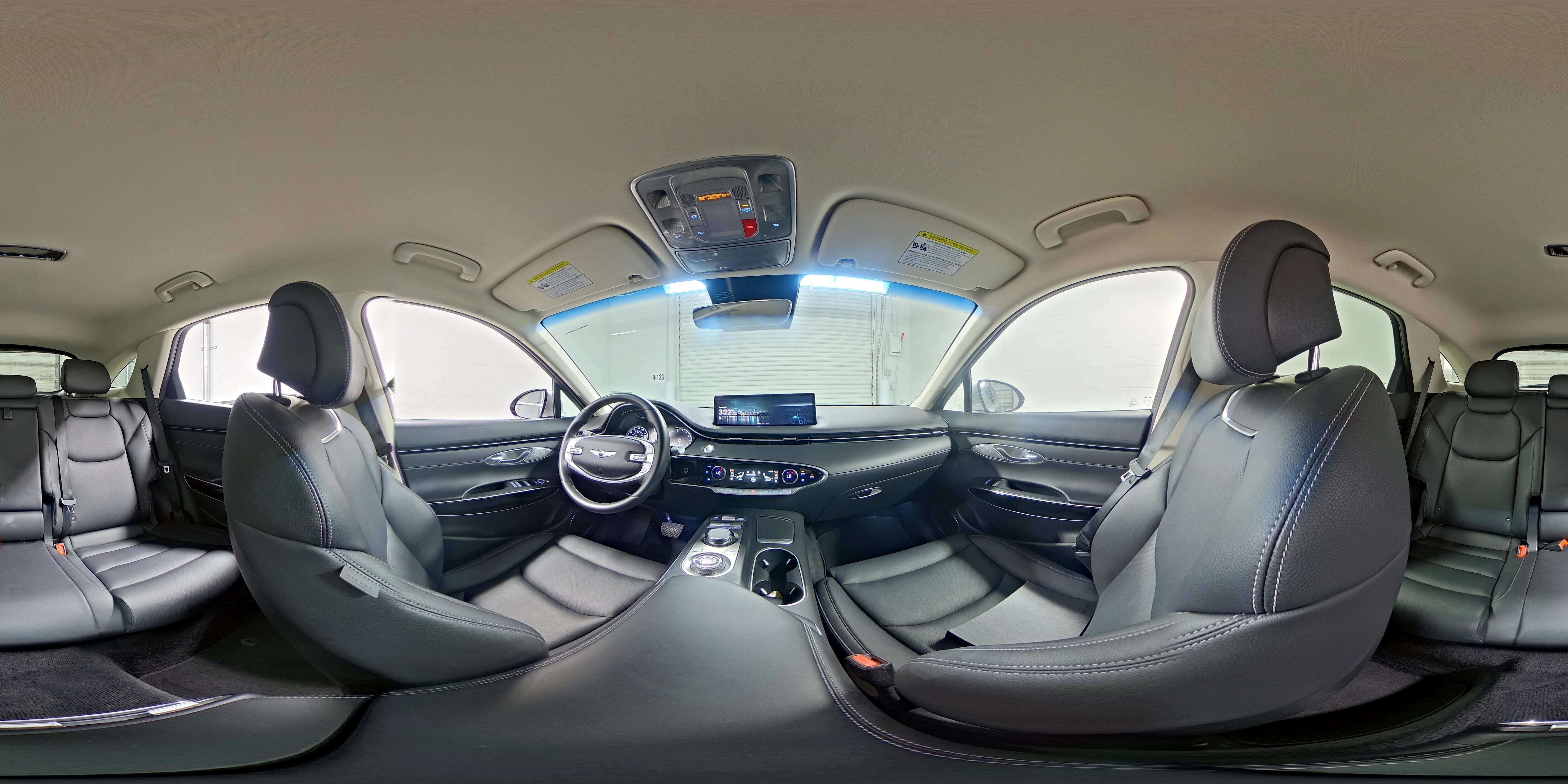 2025 GENESIS GV70 Standard - Photo 25