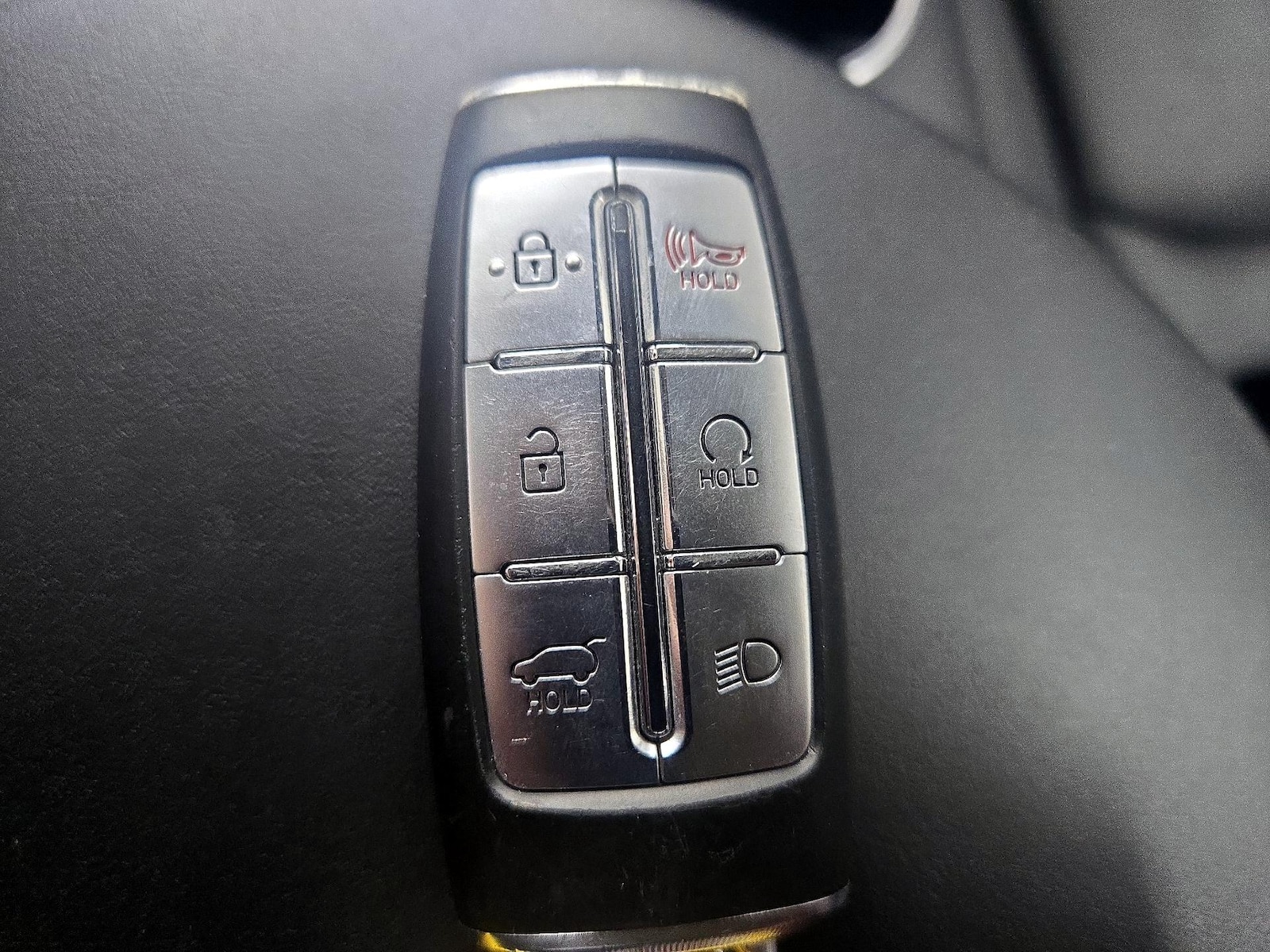 2025 GENESIS GV70 Standard - Photo 24