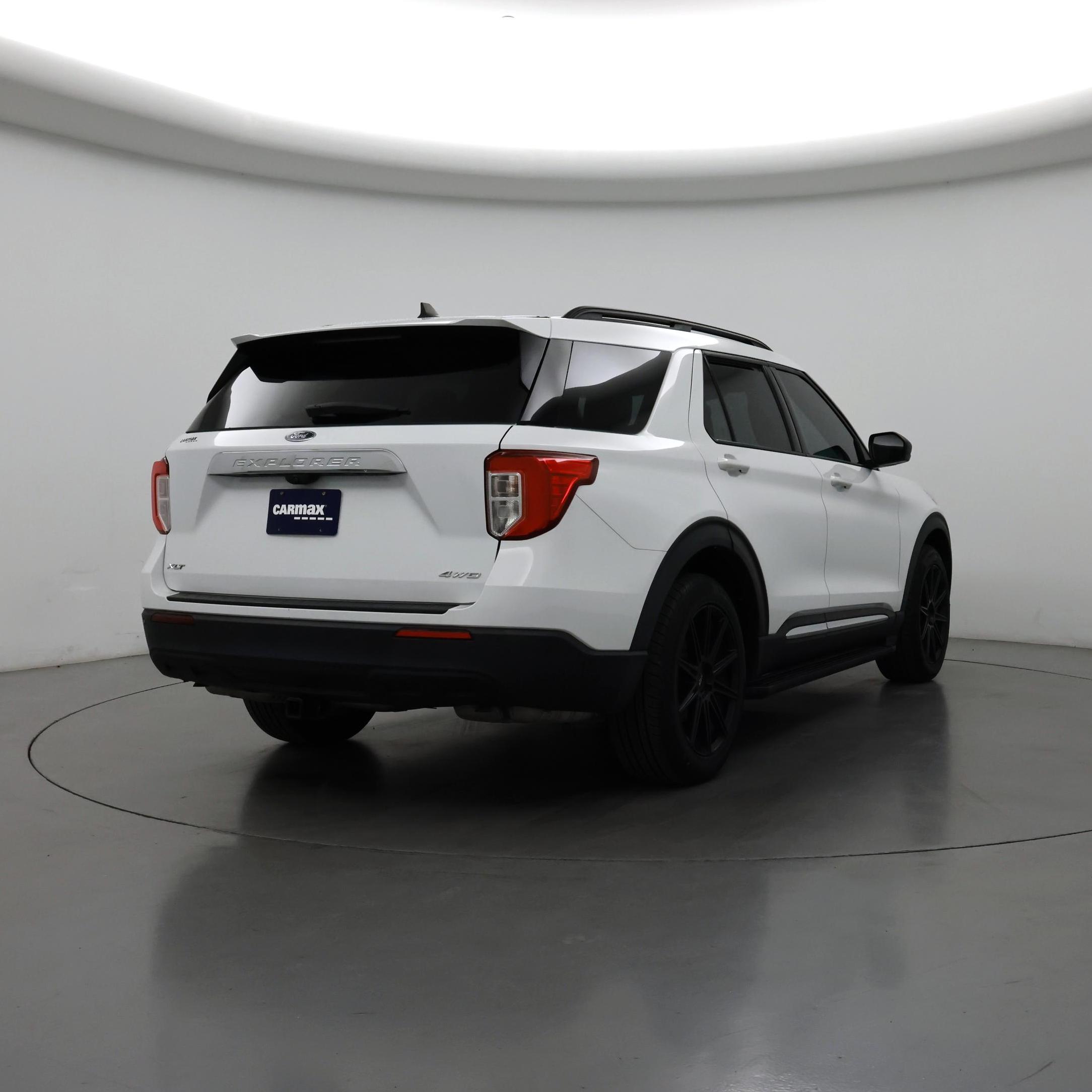 Thumbnail: 2021 Ford Explorer - 8