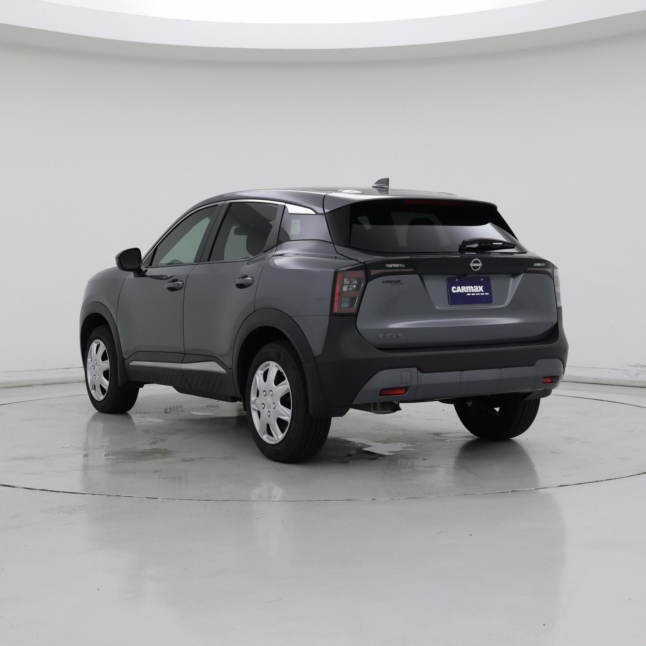 Thumbnail: 2025 Nissan Kicks - 2