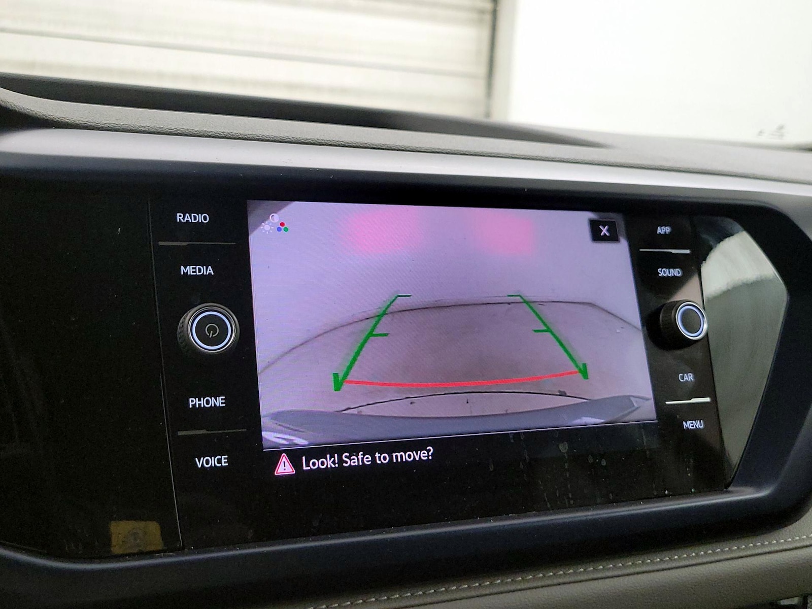 2024 Volkswagen Taos SE - Photo 15