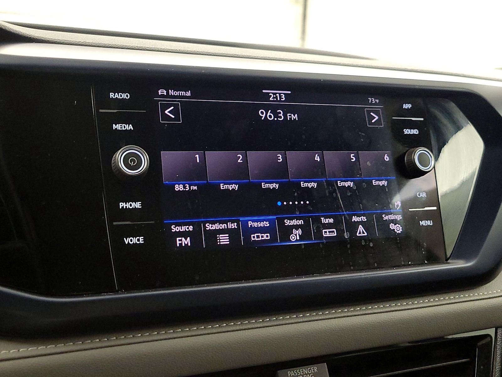 2024 Volkswagen Taos SE - Photo 16