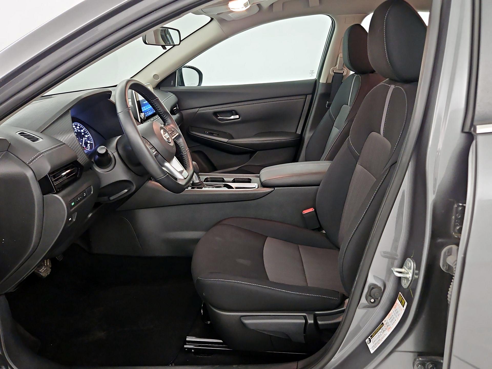 Thumbnail: 2023 Nissan Sentra - 9