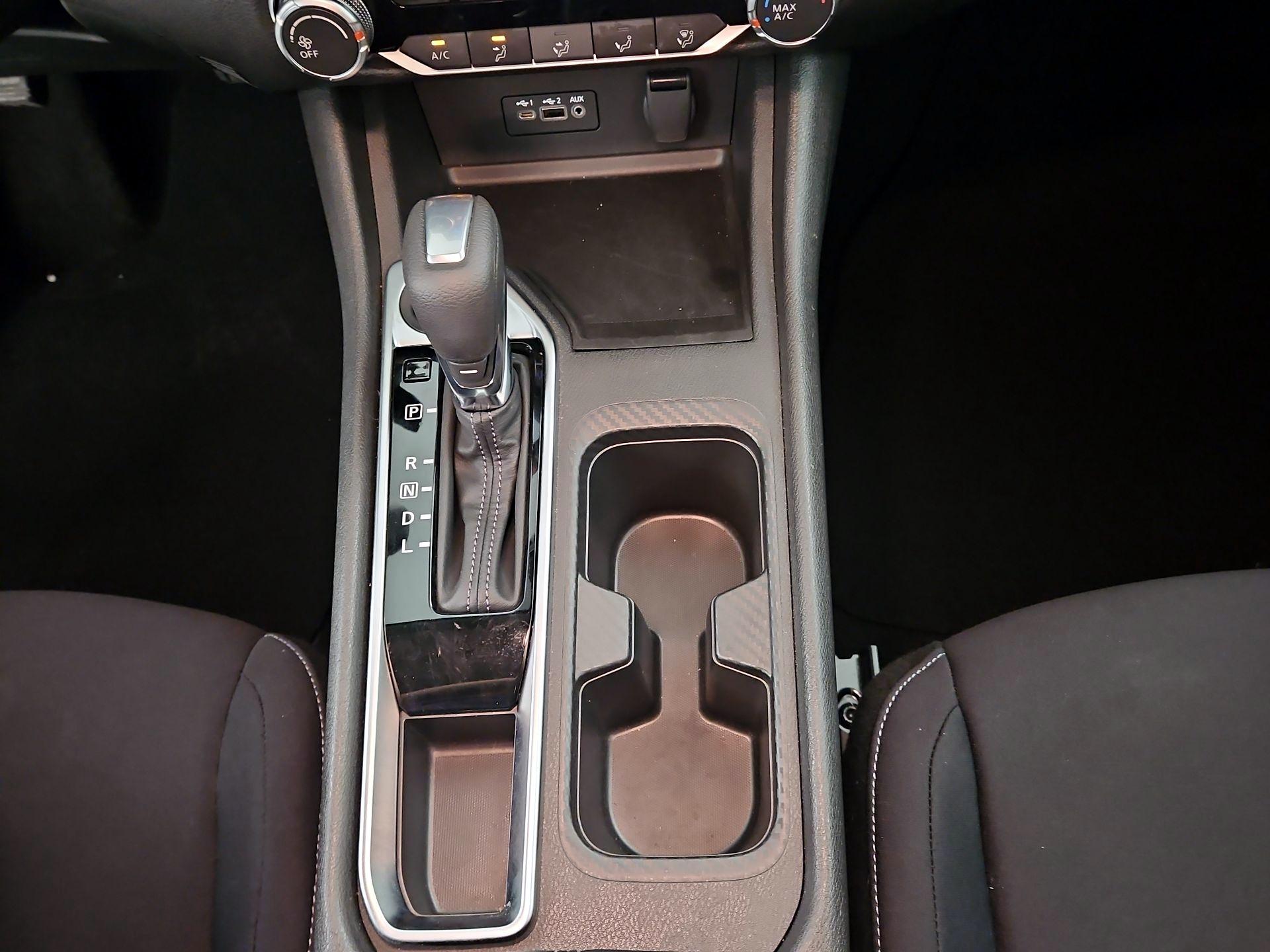 Thumbnail: 2023 Nissan Sentra - 15