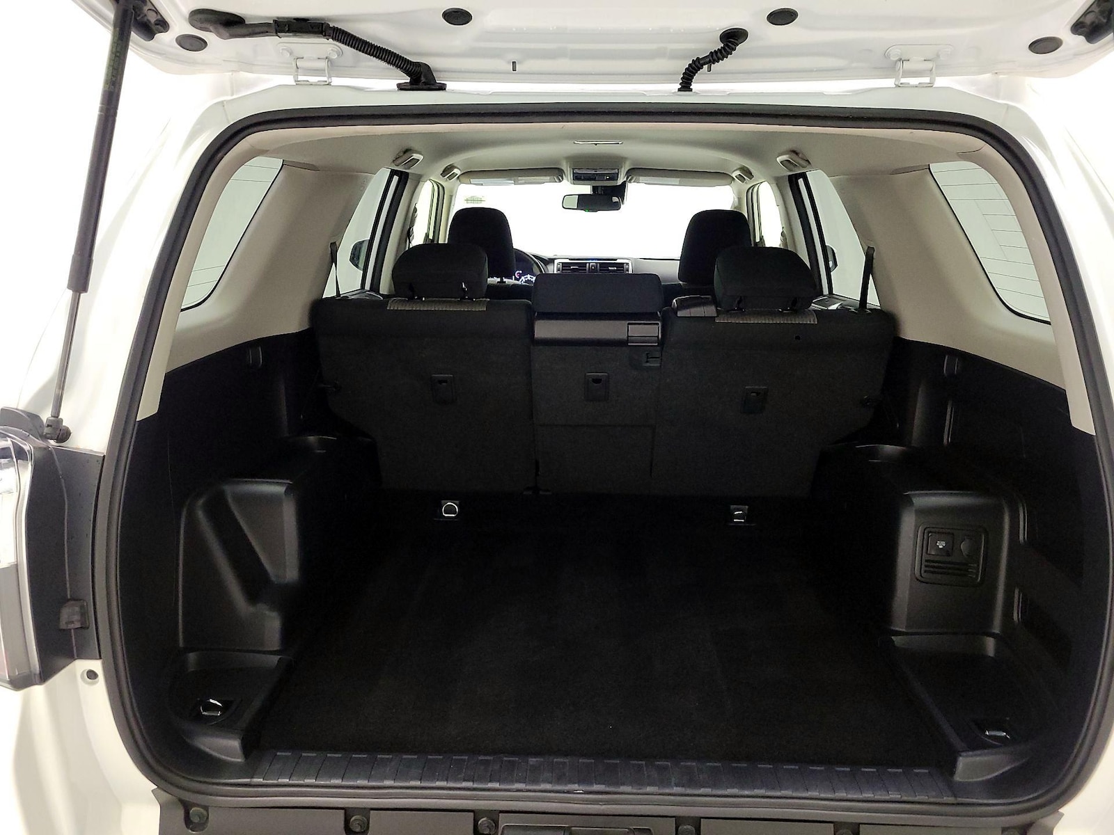 2024 Toyota 4Runner SR5 - Photo 21