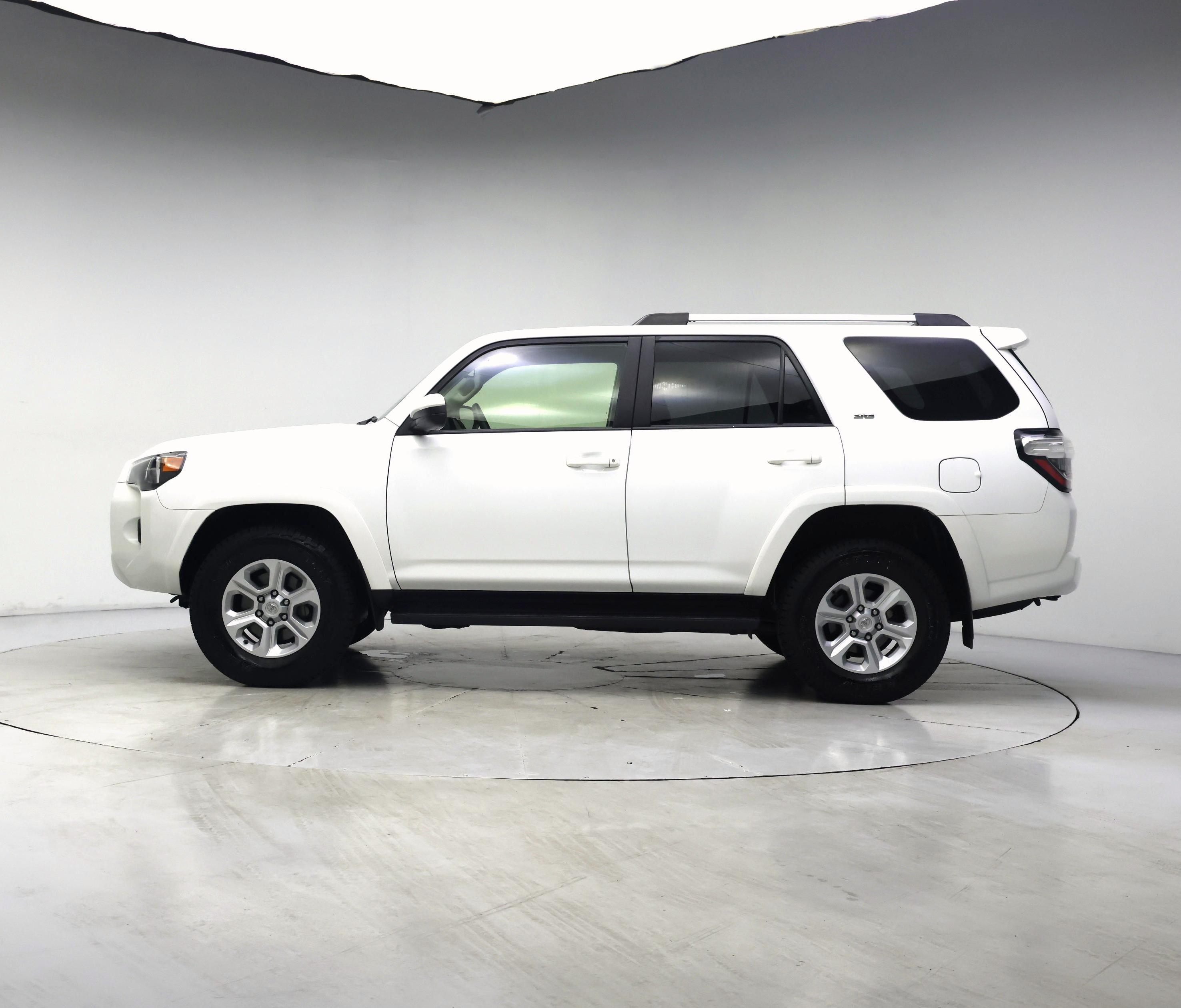 Thumbnail: 2024 Toyota 4Runner - 3