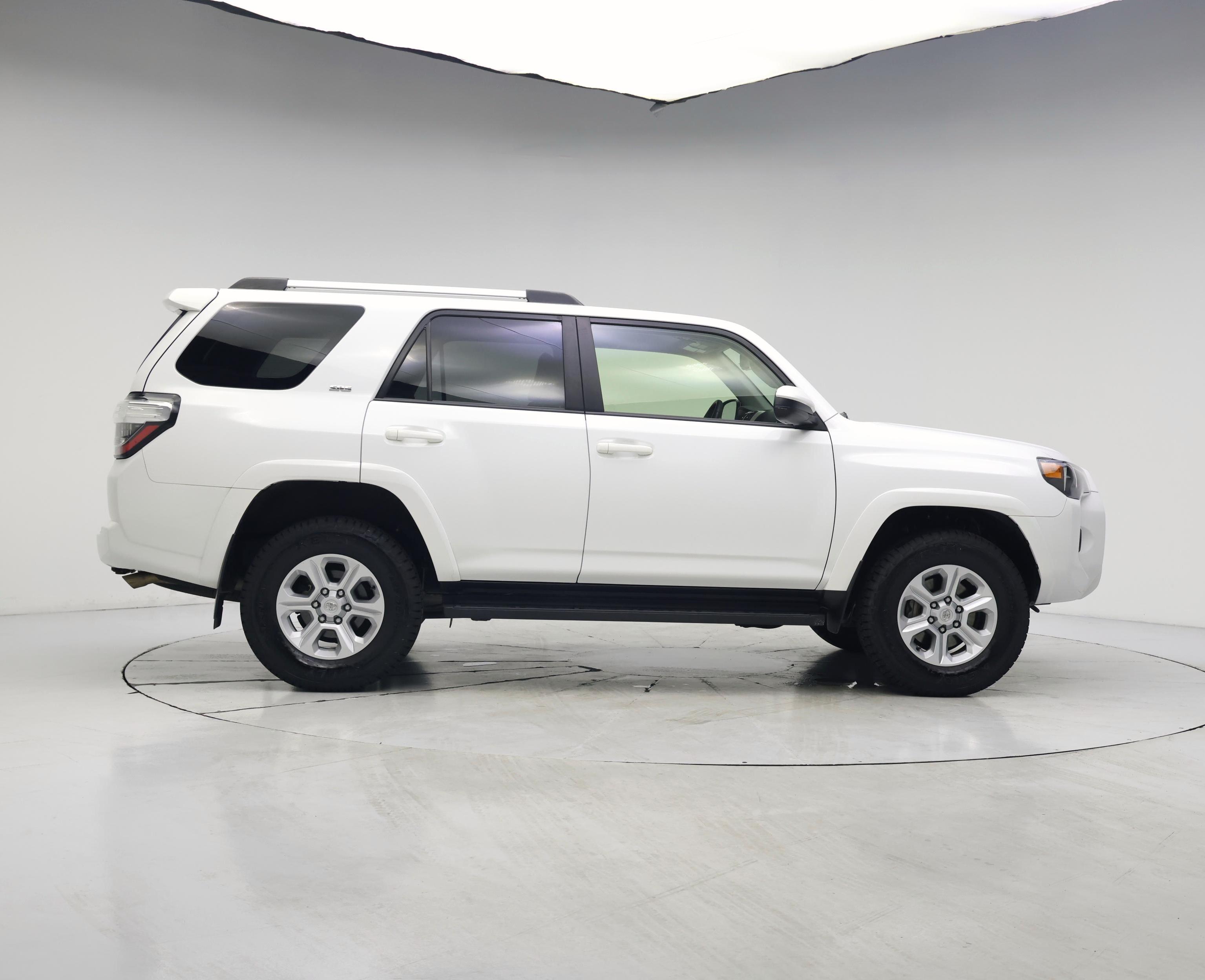 Thumbnail: 2024 Toyota 4Runner - 7