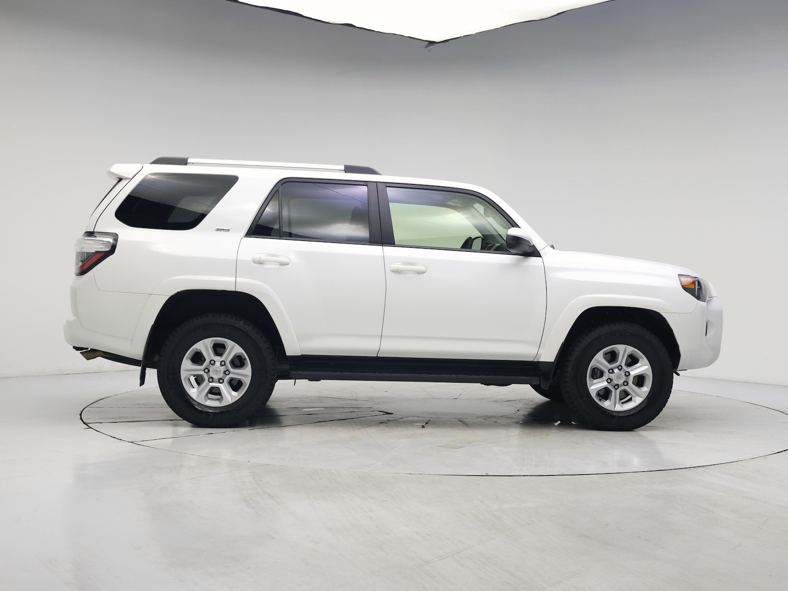 2024 Toyota 4Runner SR5 - Photo 8