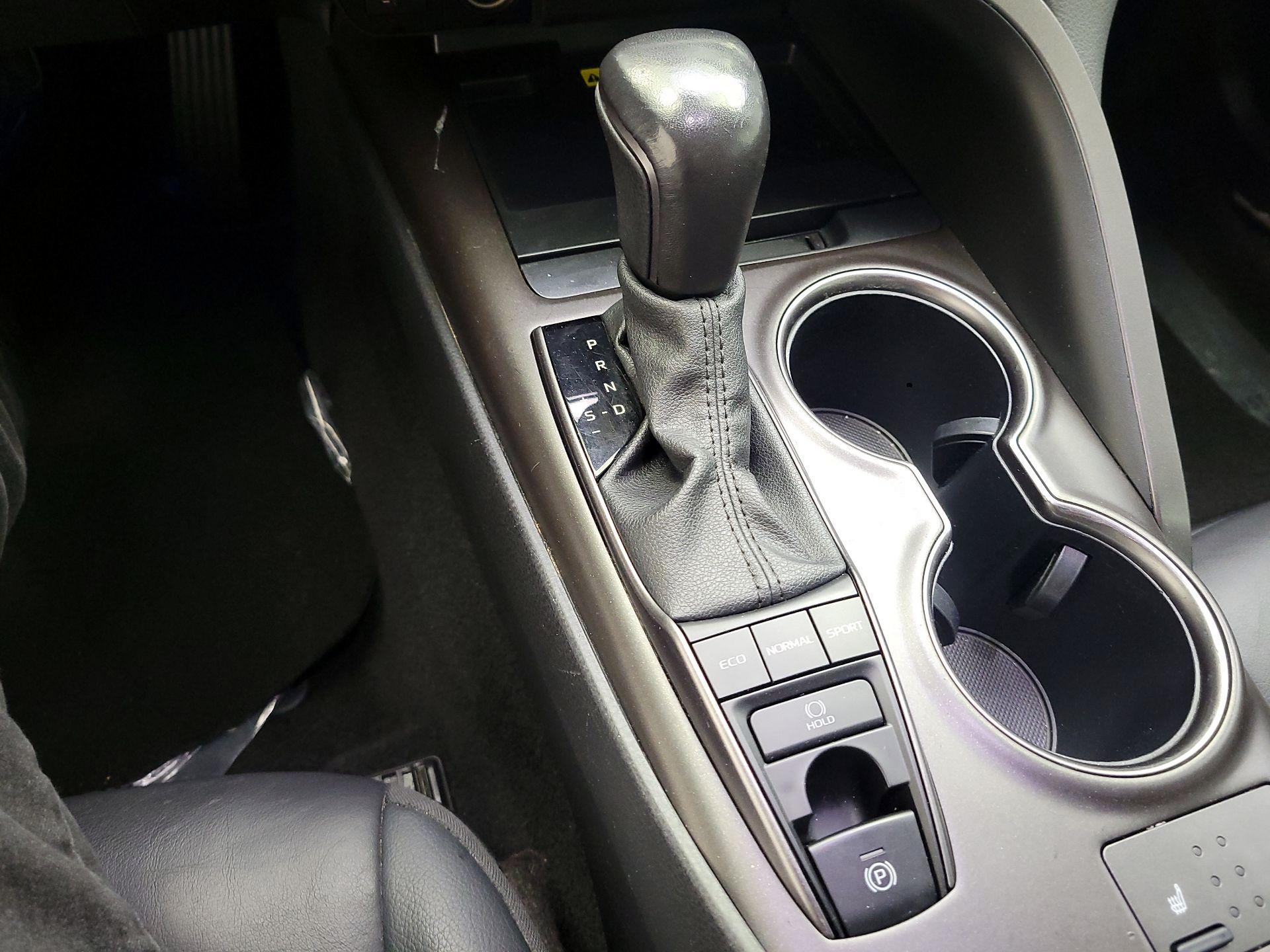 Thumbnail: 2024 Toyota Camry - 18