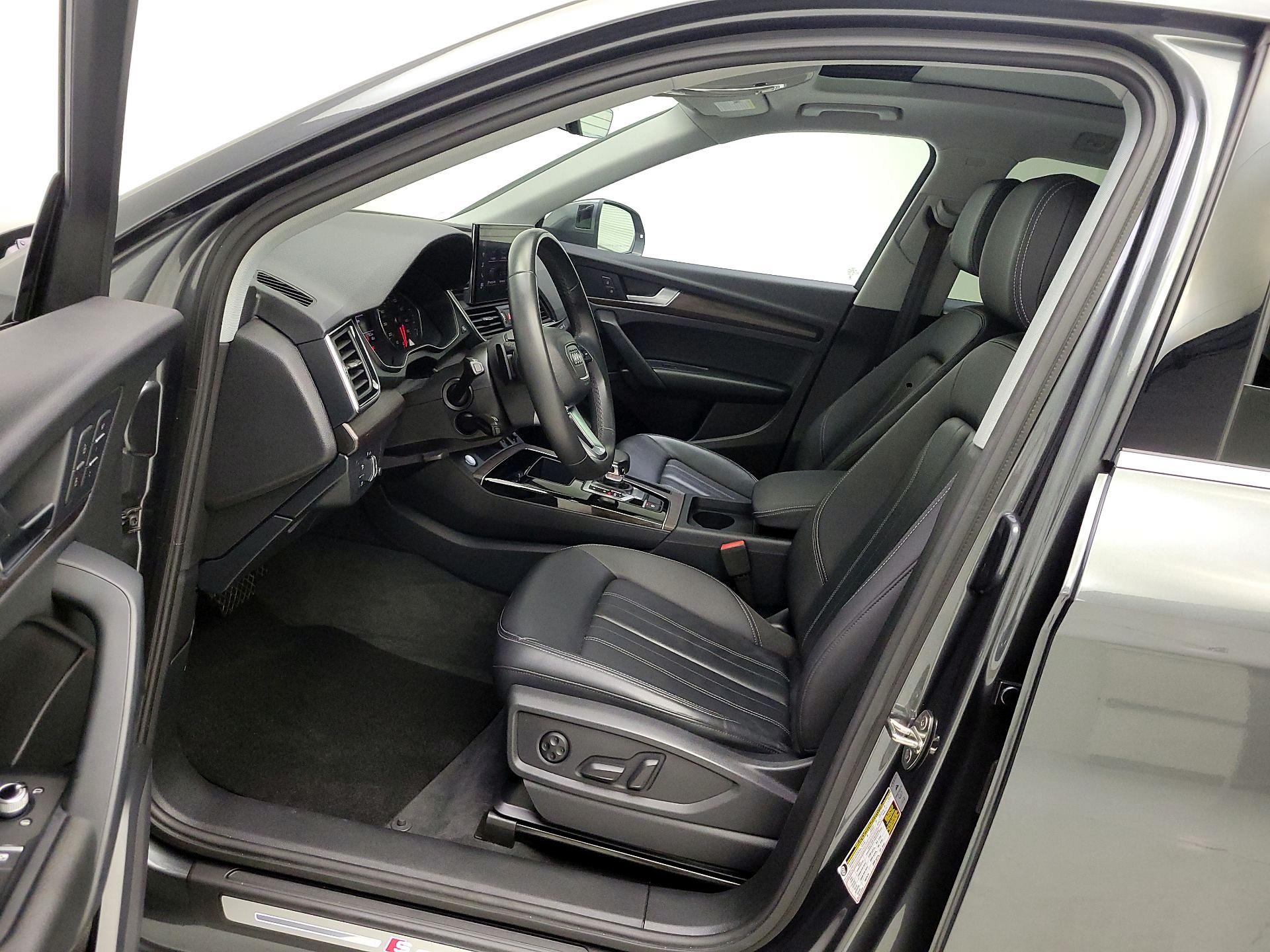 Thumbnail: 2023 Audi Q5 - 11