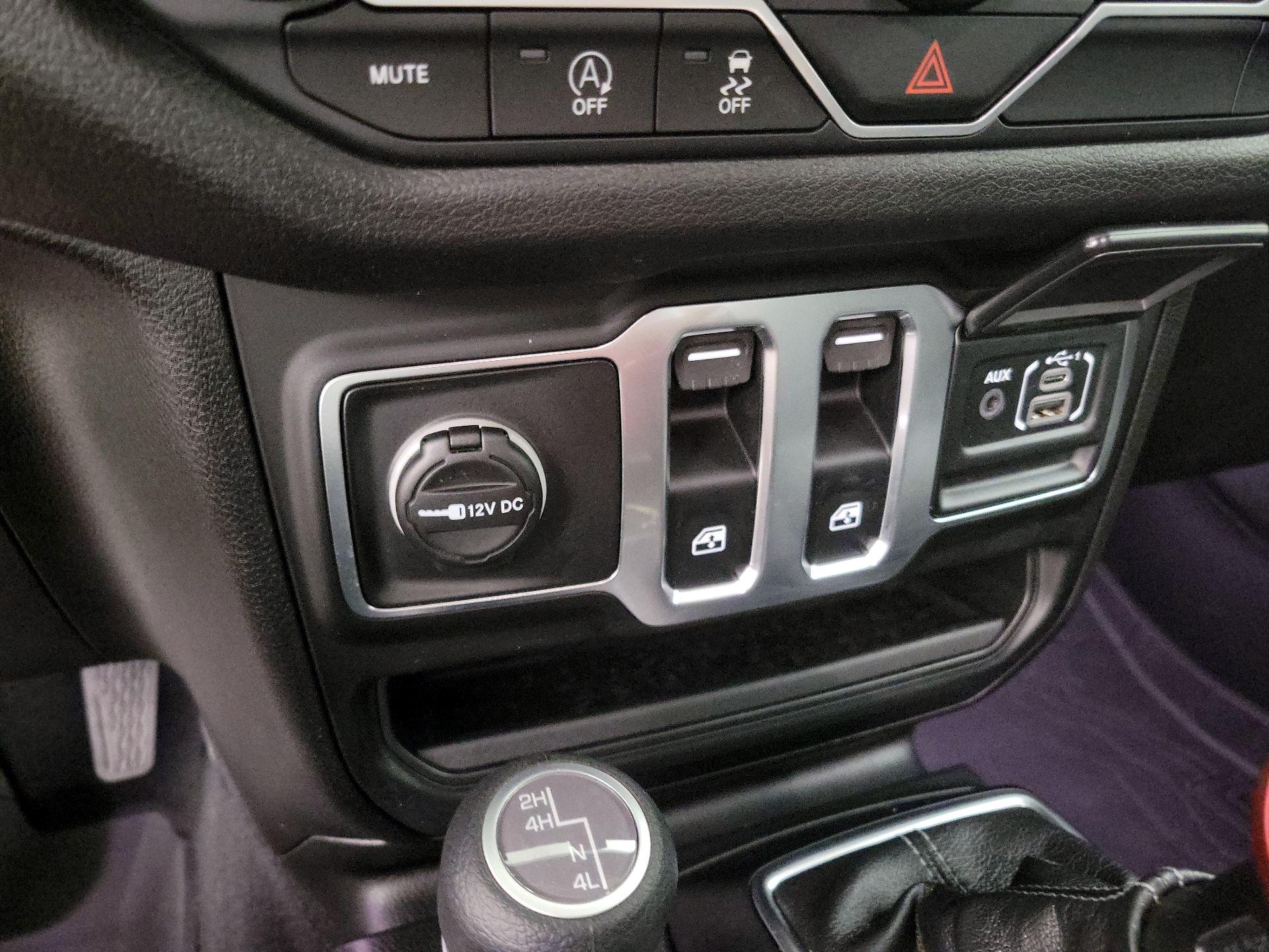 Thumbnail: 2026 Jeep Wrangler - 18