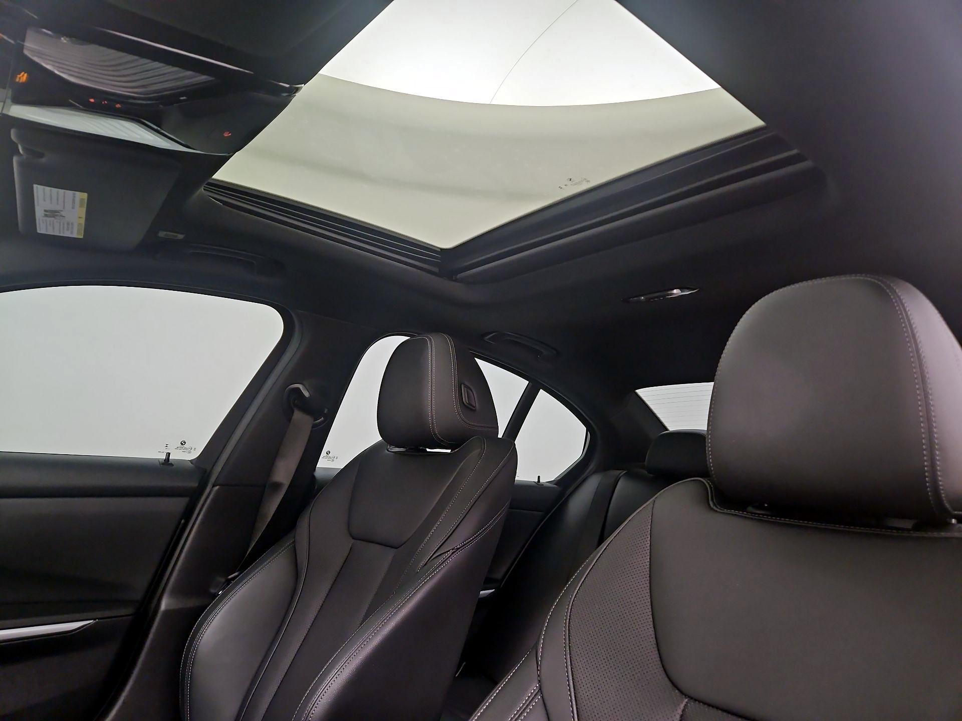 Thumbnail: 2023 BMW 3 Series - 20