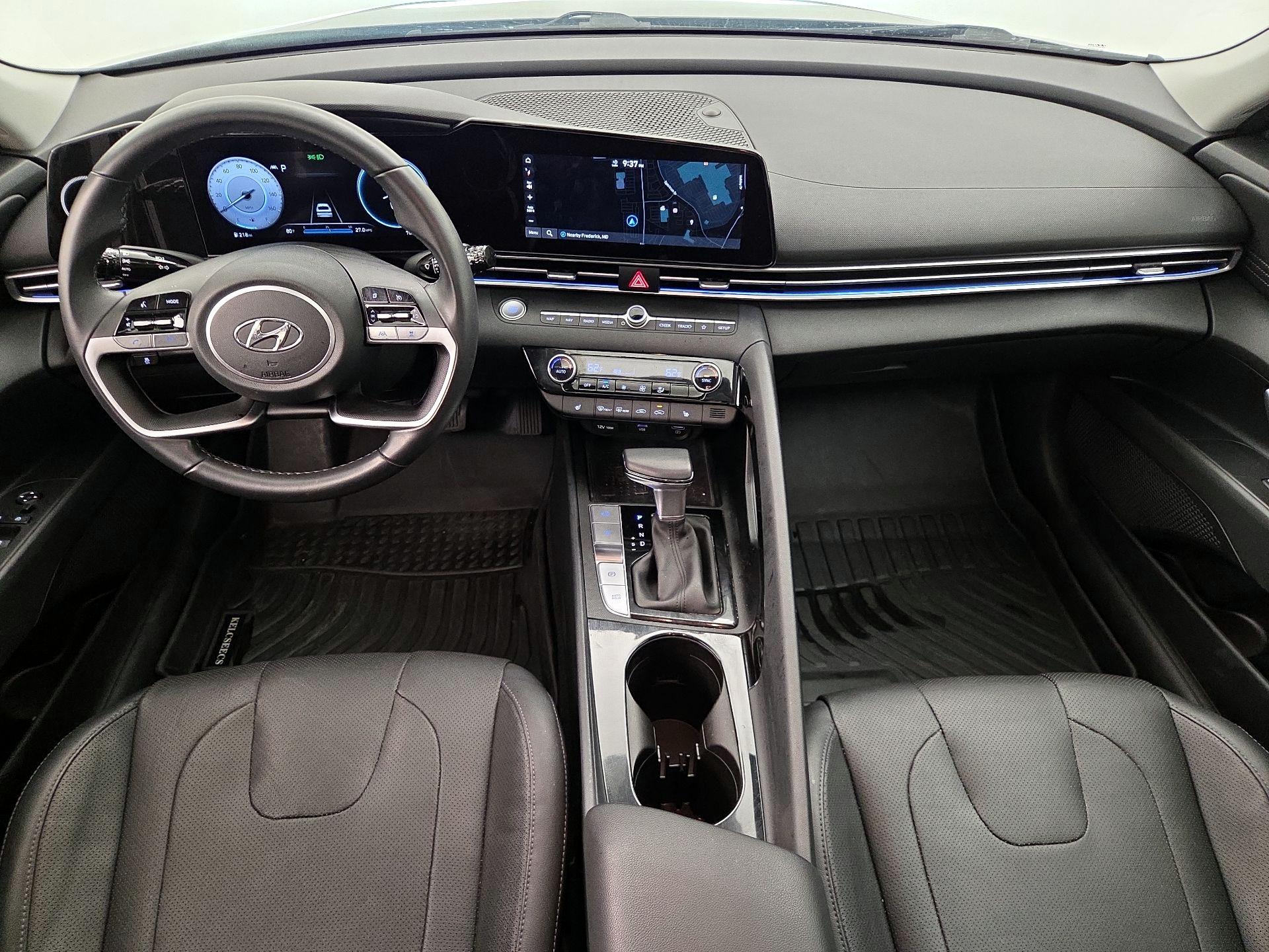 Thumbnail: 2023 Hyundai Elantra - 9