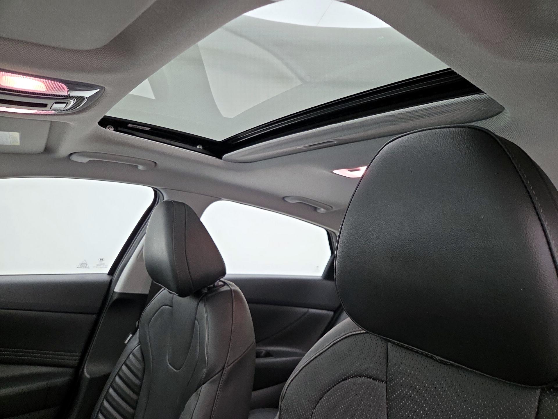 Thumbnail: 2023 Hyundai Elantra - 20