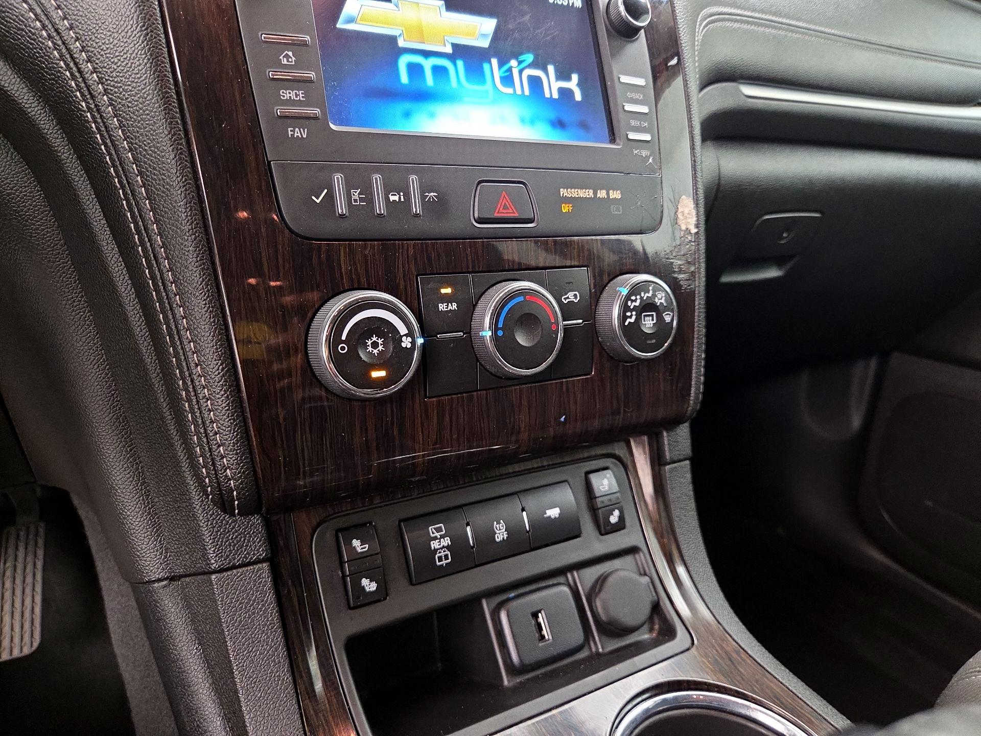 Thumbnail: 2016 Chevrolet Traverse - 16