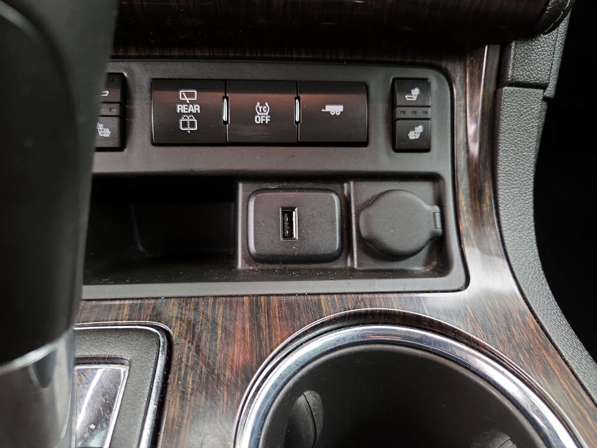 Thumbnail: 2016 Chevrolet Traverse - 18