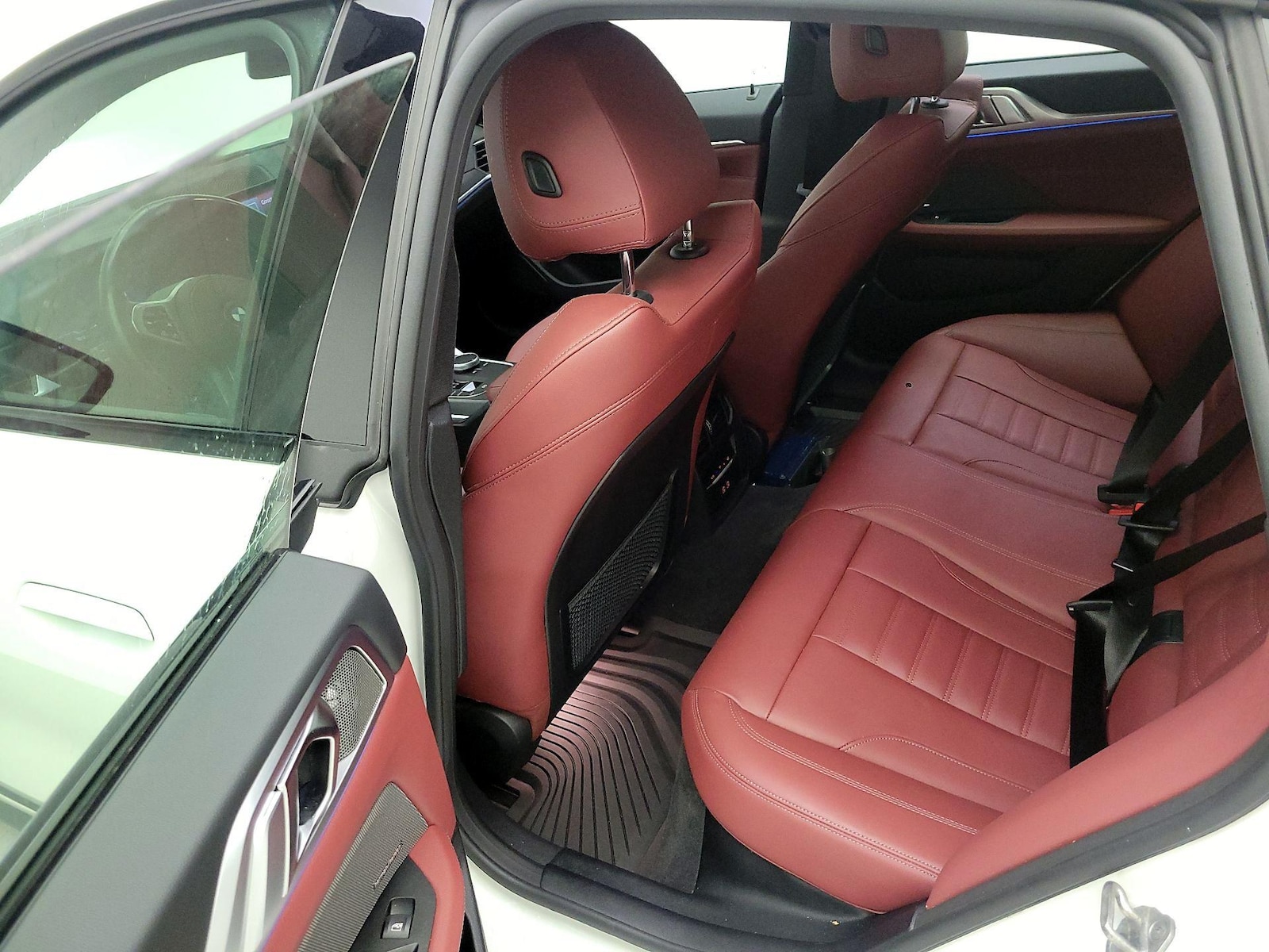 2023 BMW i4 M50 - Photo 22