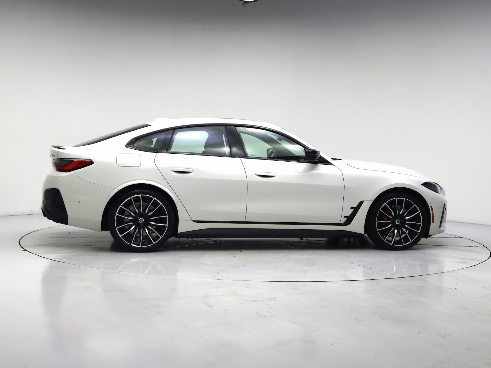 2023 BMW i4 M50 - Photo 8