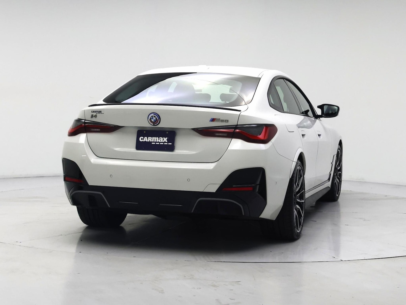 2023 BMW i4 M50 - Photo 9