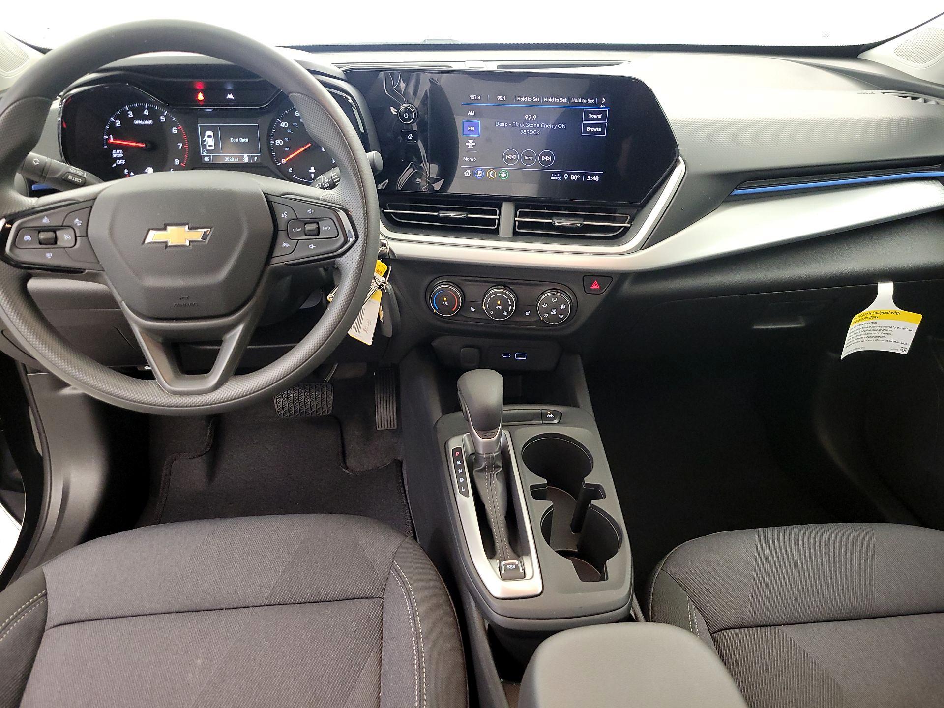 Thumbnail: 2025 Chevrolet Trax - 9