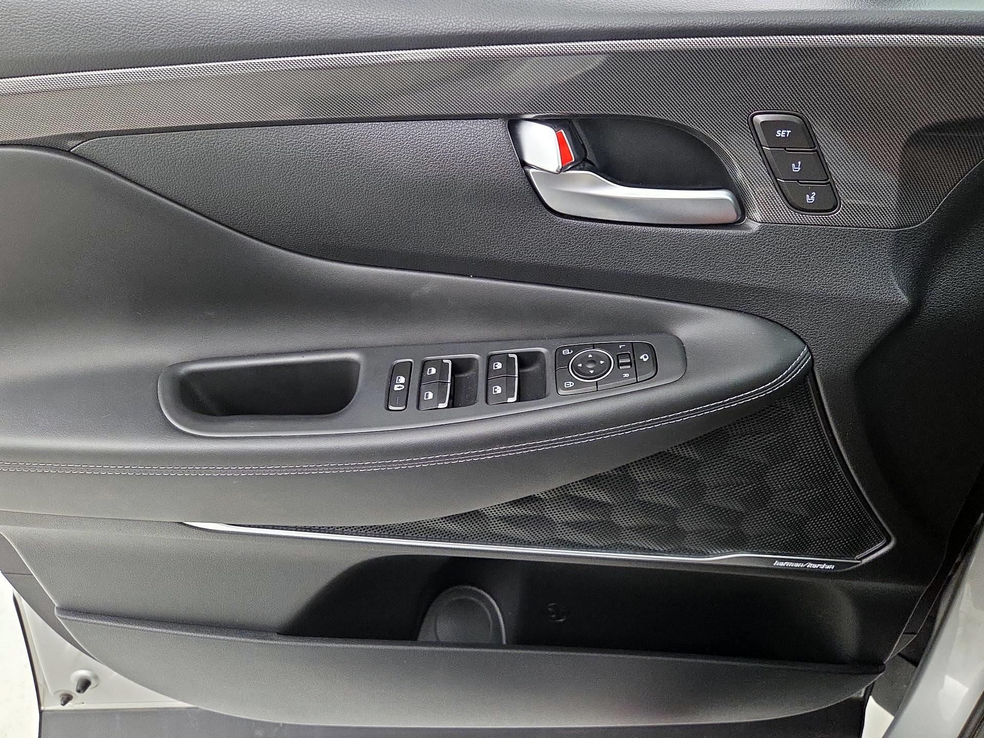 Thumbnail: 2023 Hyundai Santa Fe - 12