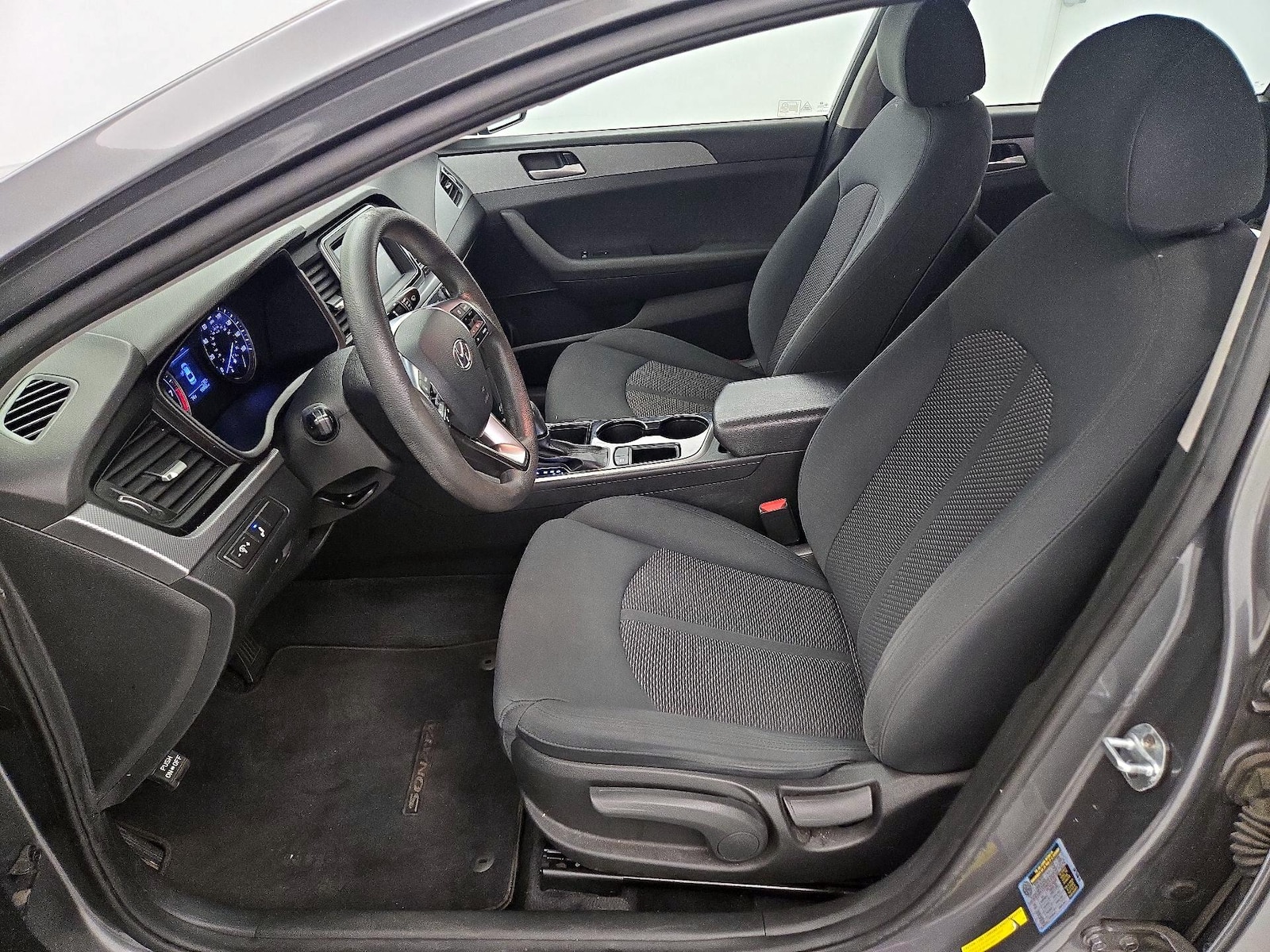 2018 Hyundai Sonata SE - Photo 12