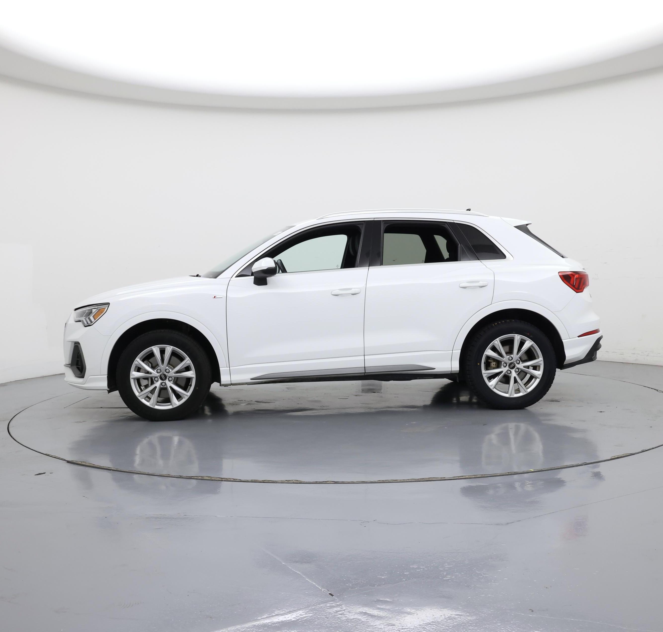 Thumbnail: 2025 Audi Q3 - 3