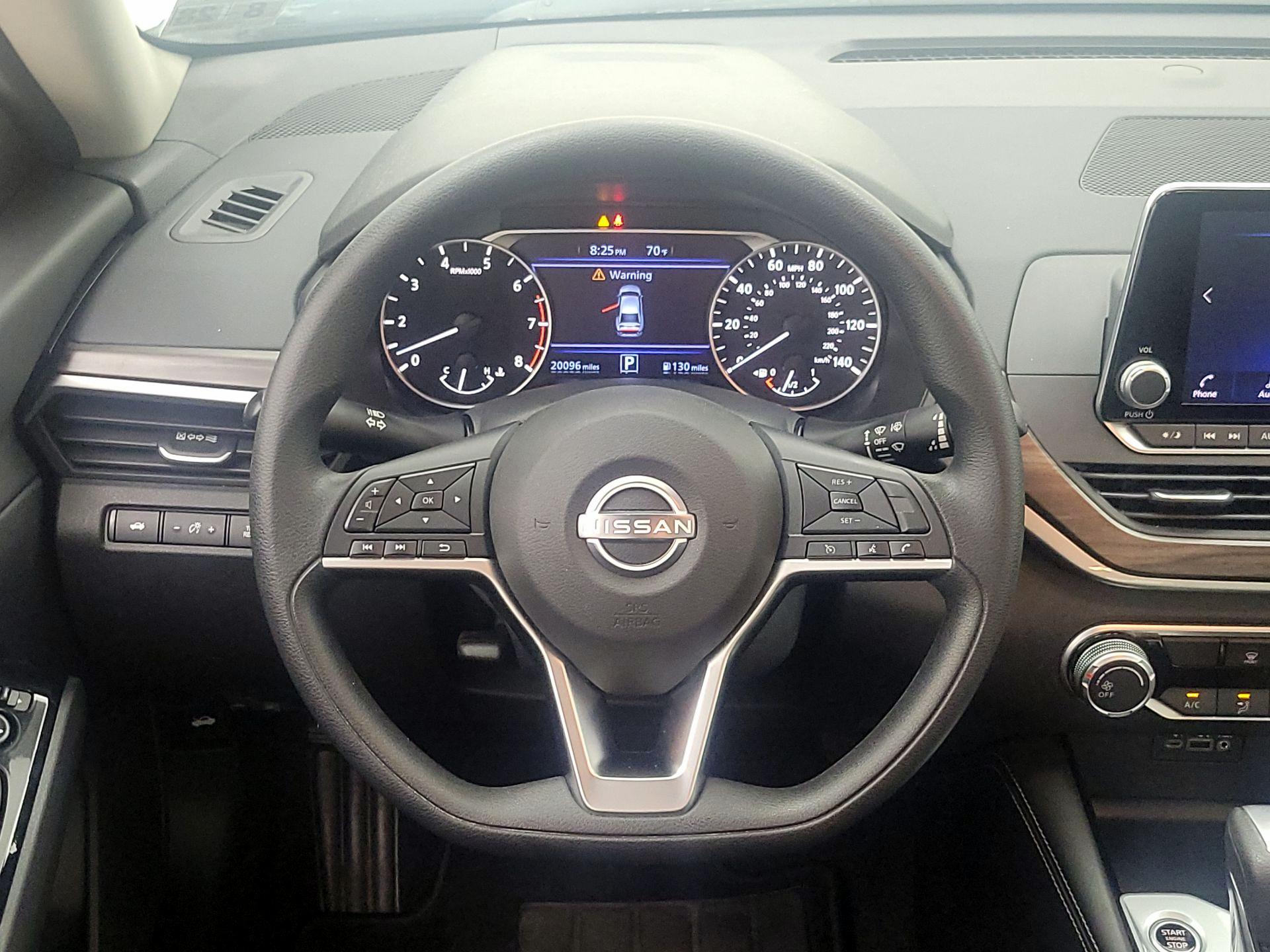 Thumbnail: 2023 Nissan Altima - 10