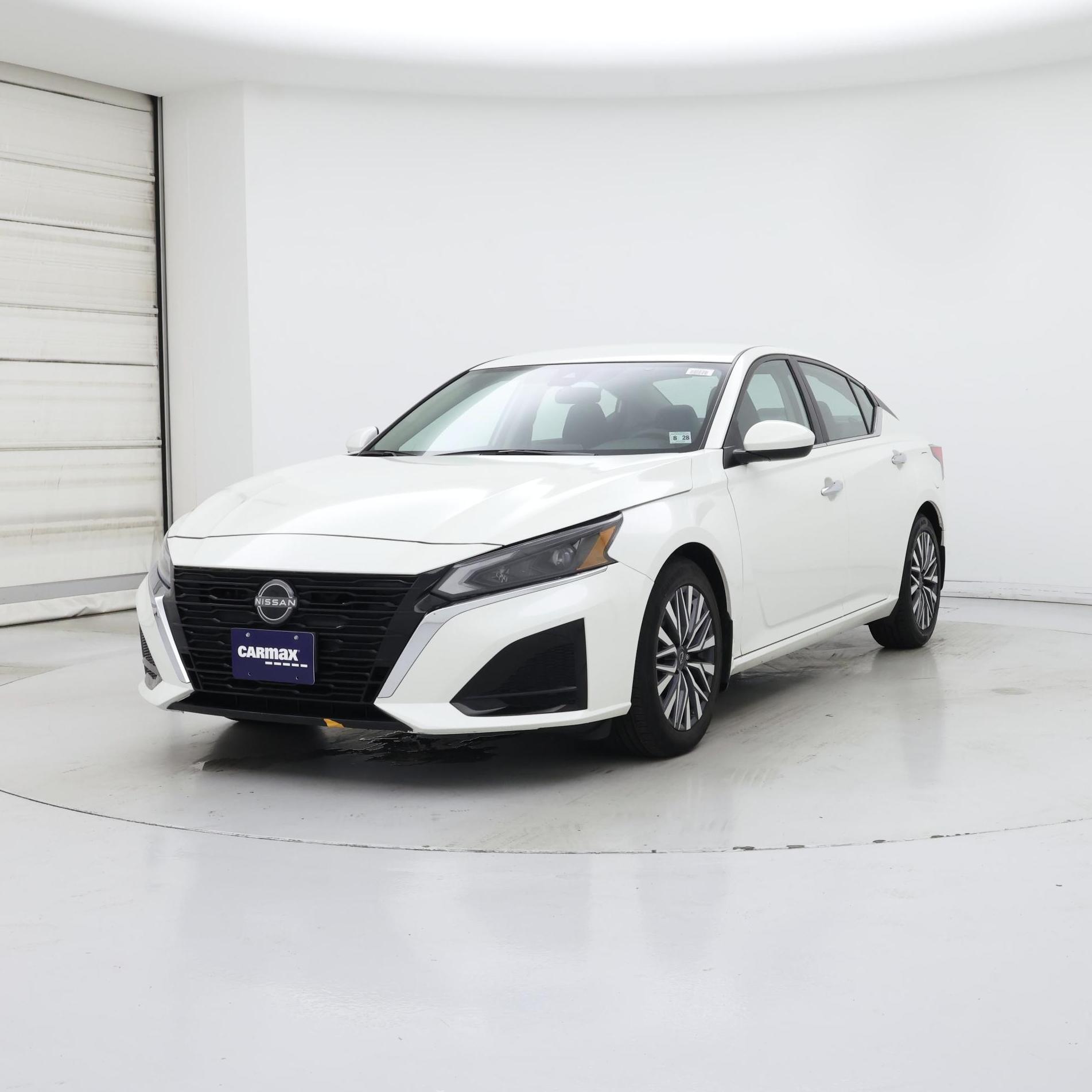 Thumbnail: 2023 Nissan Altima - 4
