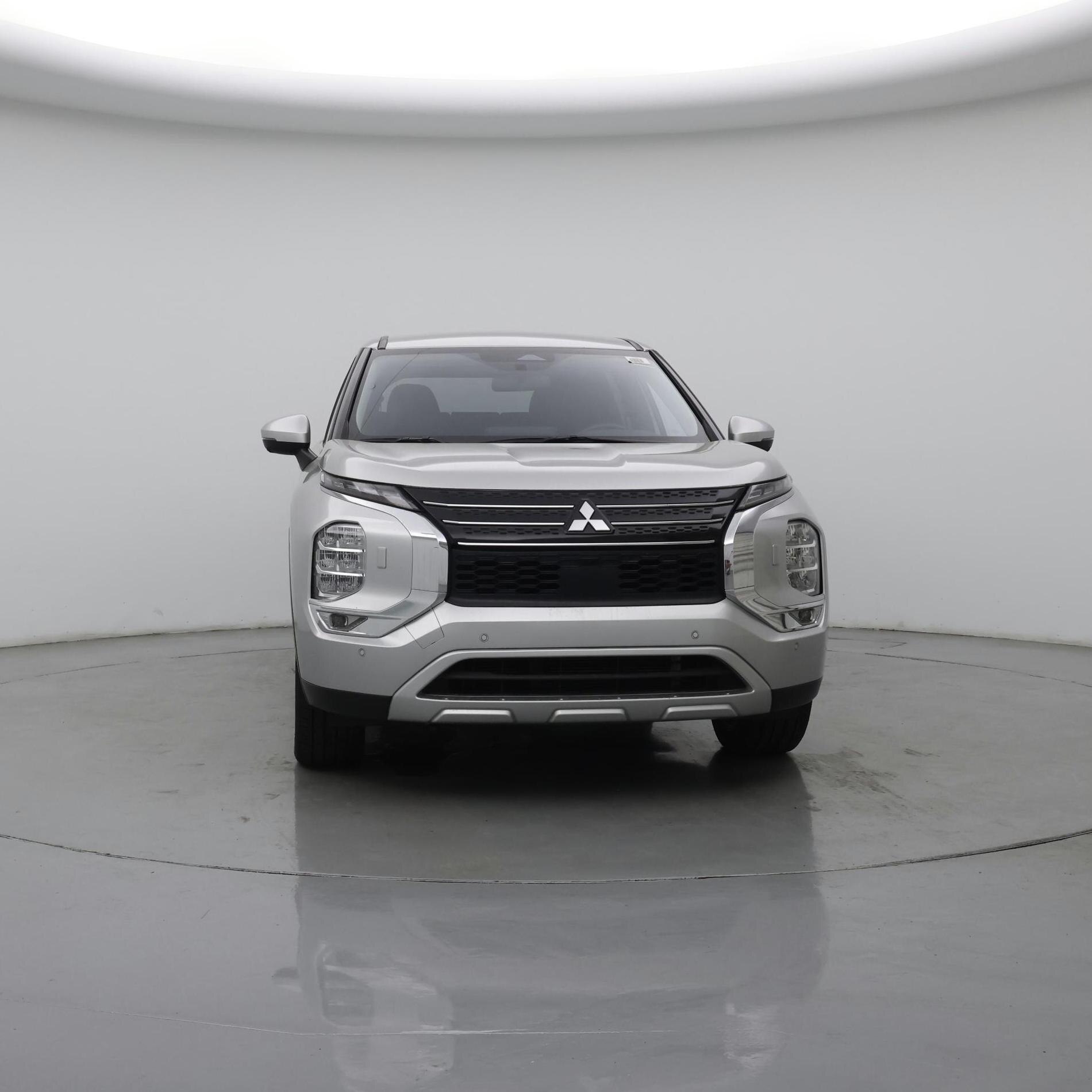 Thumbnail: 2024 Mitsubishi Outlander - 5