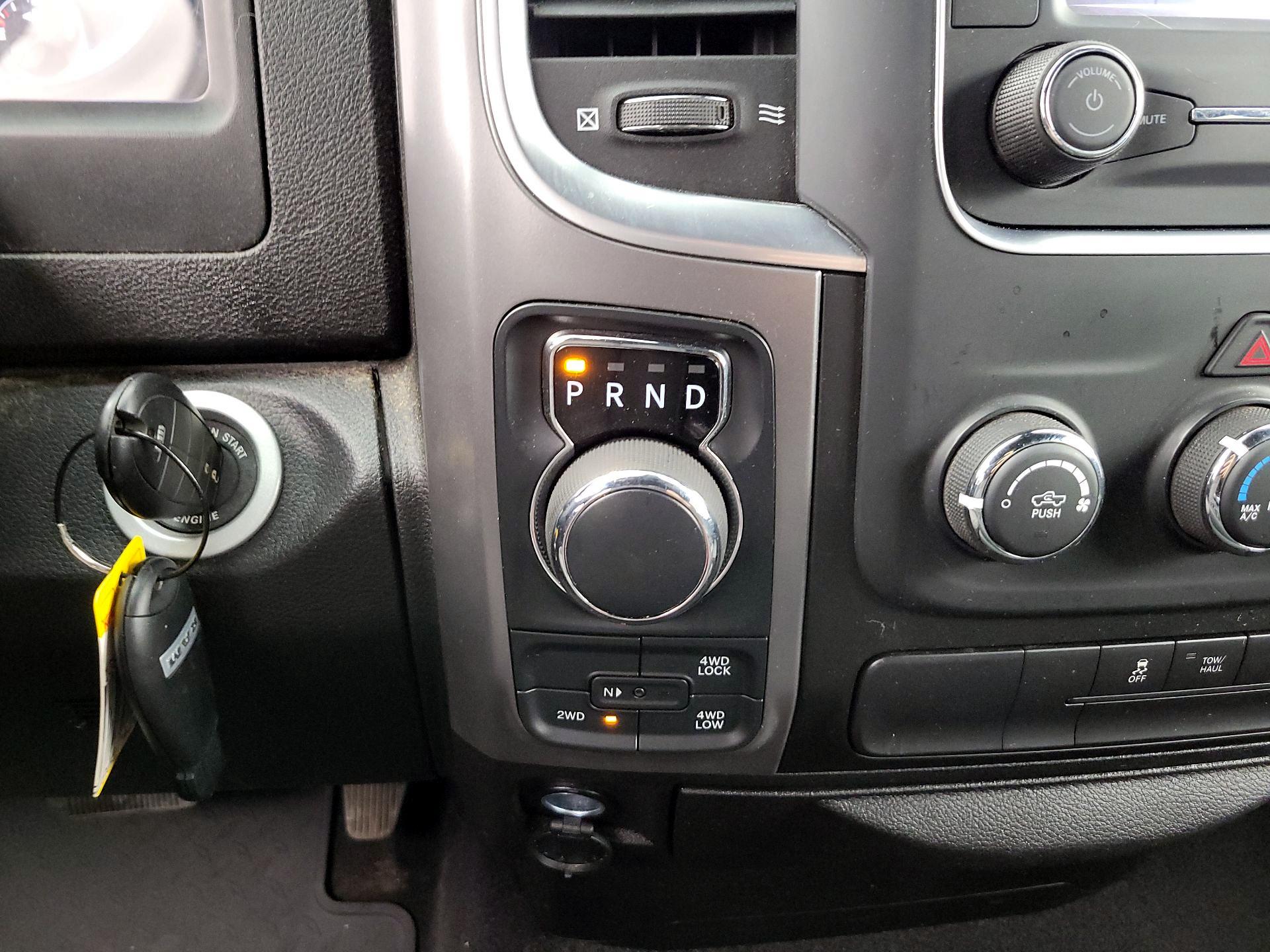 Thumbnail: 2022 RAM 1500 Classic - 17