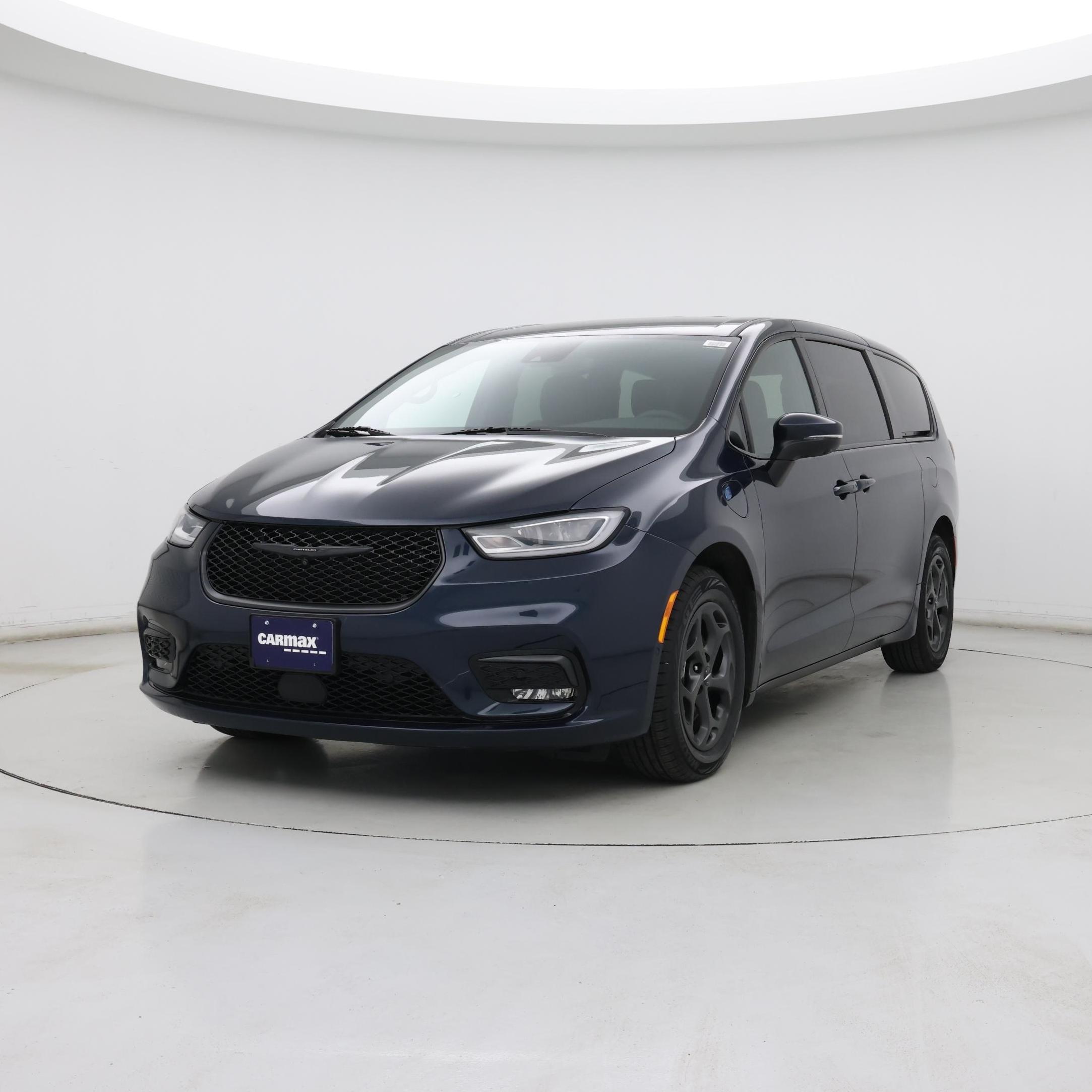 Thumbnail: 2023 Chrysler Pacifica - 4