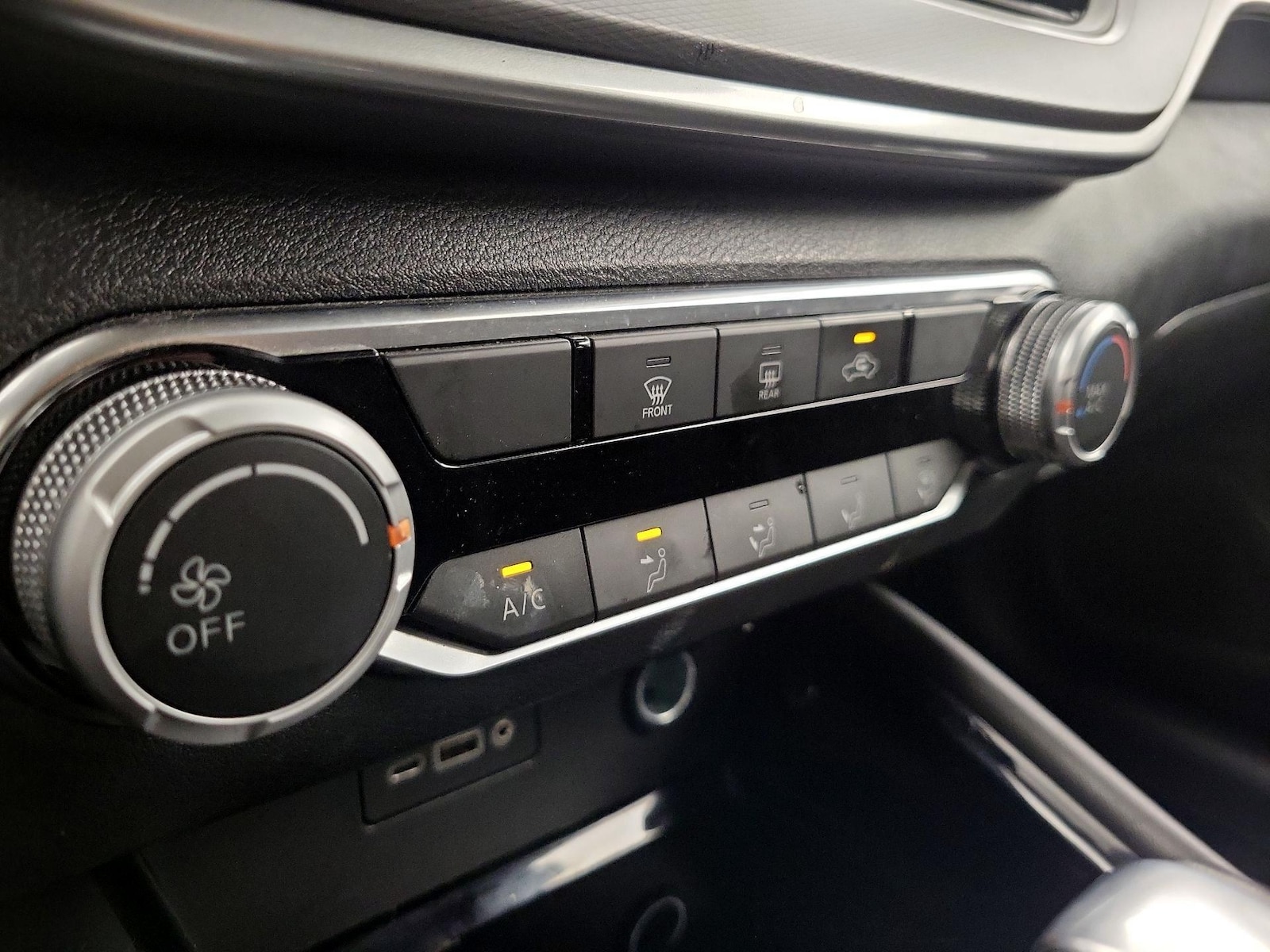 2024 Nissan Altima SR - Photo 17