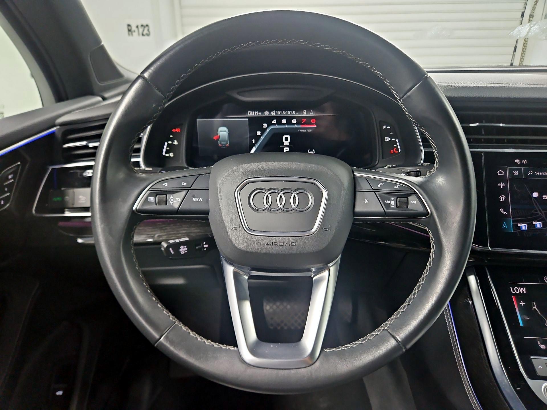 Thumbnail: 2025 Audi Q7 - 10