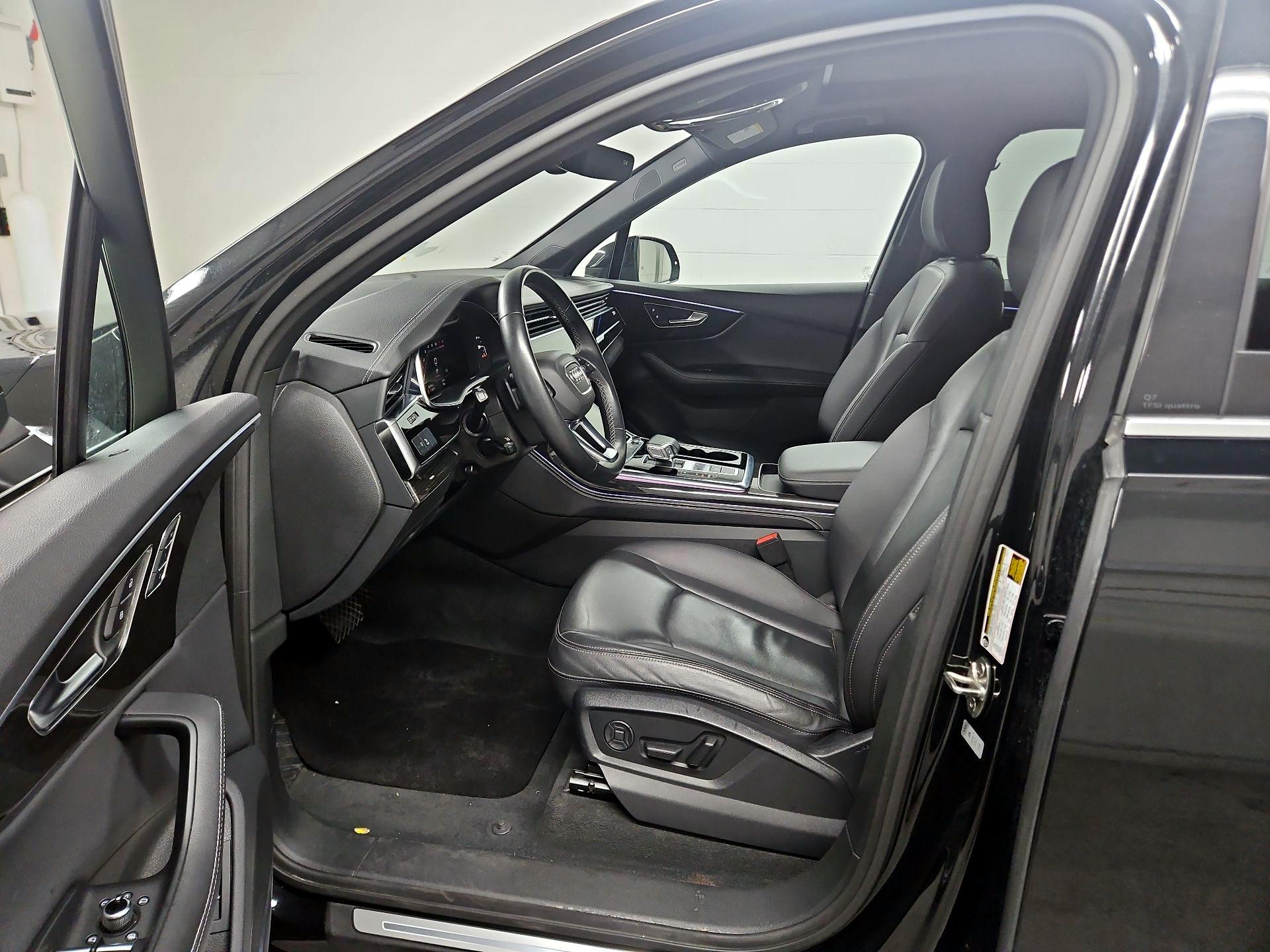 Thumbnail: 2025 Audi Q7 - 11
