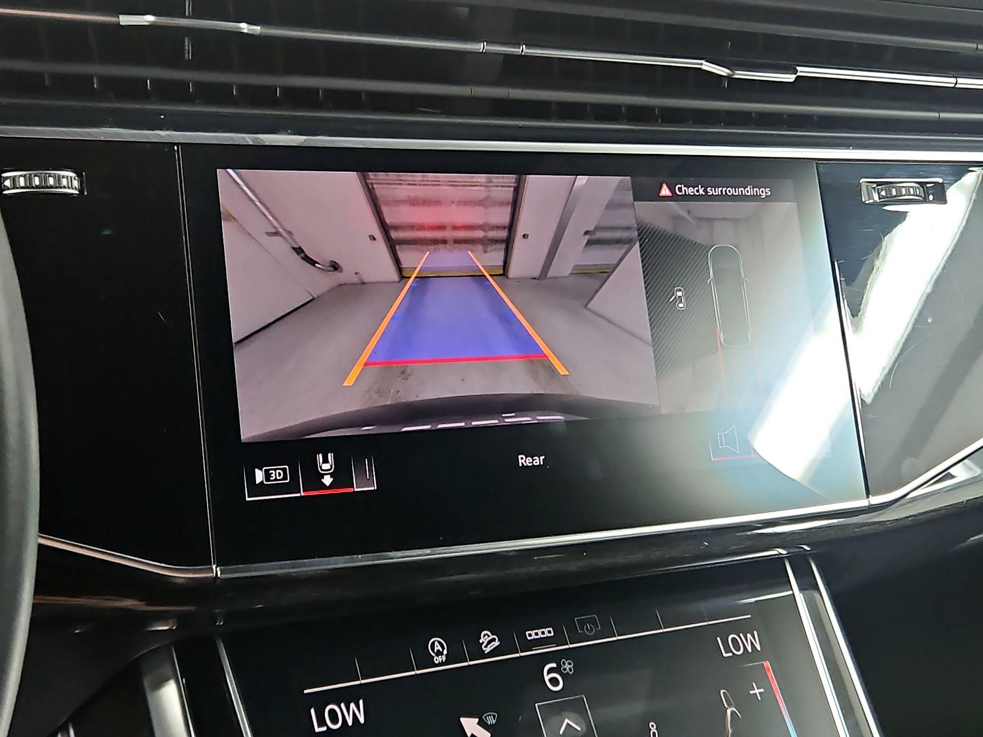 Thumbnail: 2025 Audi Q7 - 15
