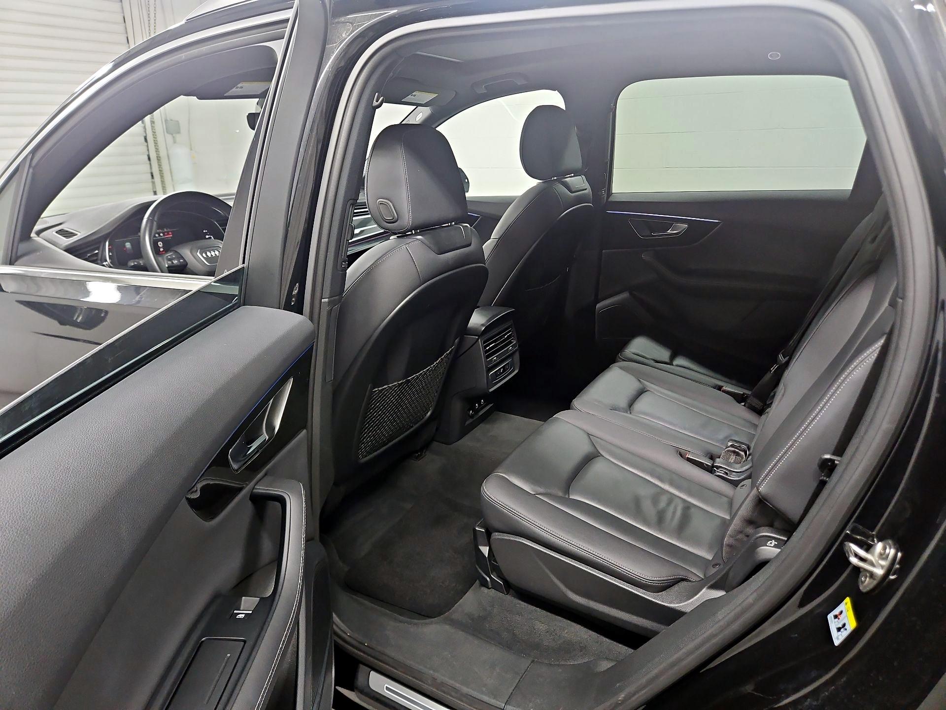 Thumbnail: 2025 Audi Q7 - 20