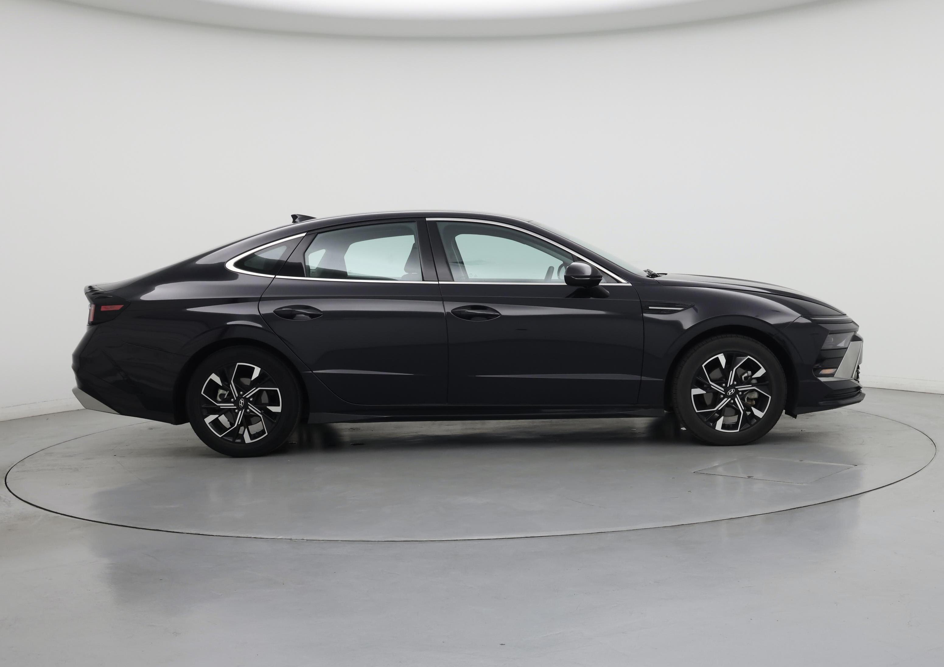 Thumbnail: 2024 Hyundai Sonata - 7