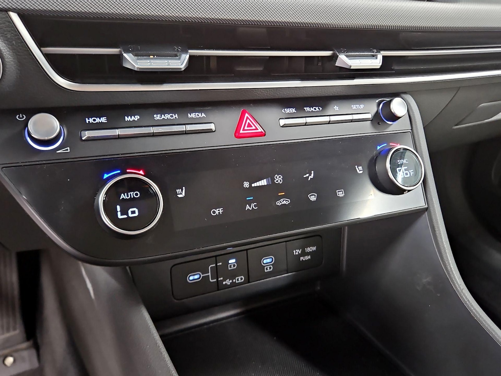 2025 Hyundai Sonata SEL - Photo 18