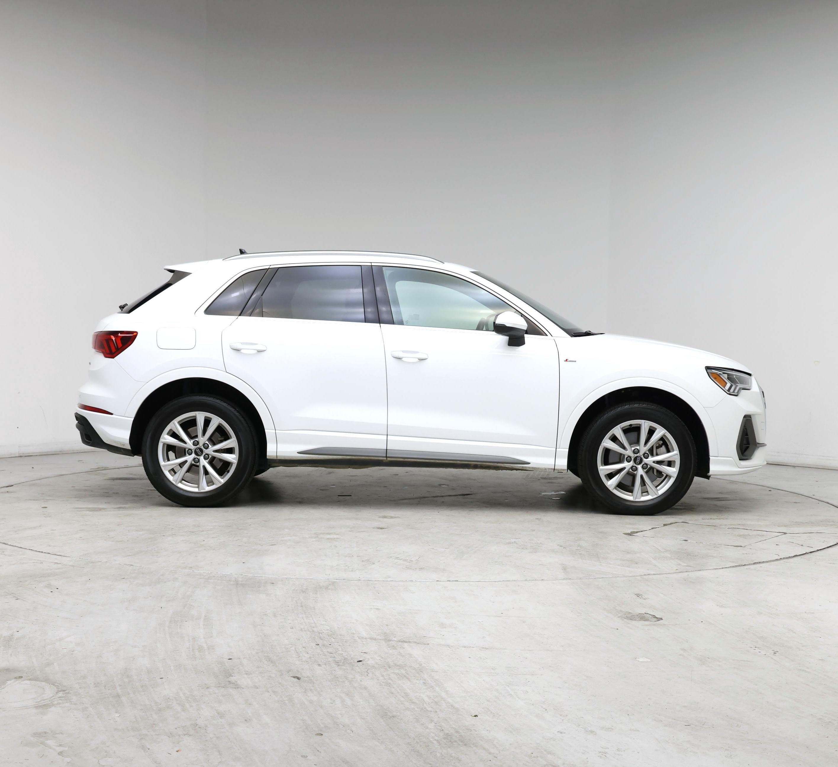 Thumbnail: 2025 Audi Q3 - 7