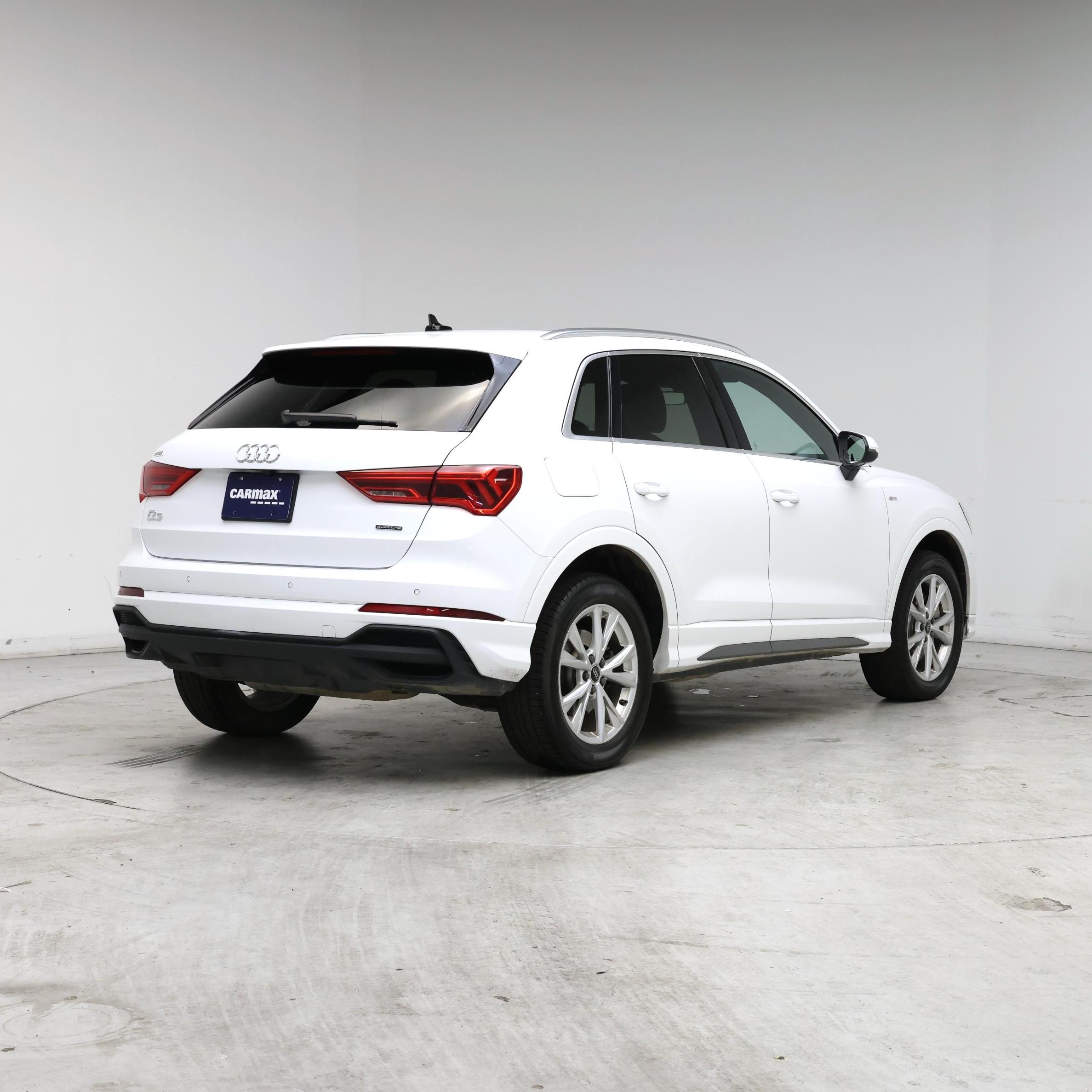 Thumbnail: 2025 Audi Q3 - 8
