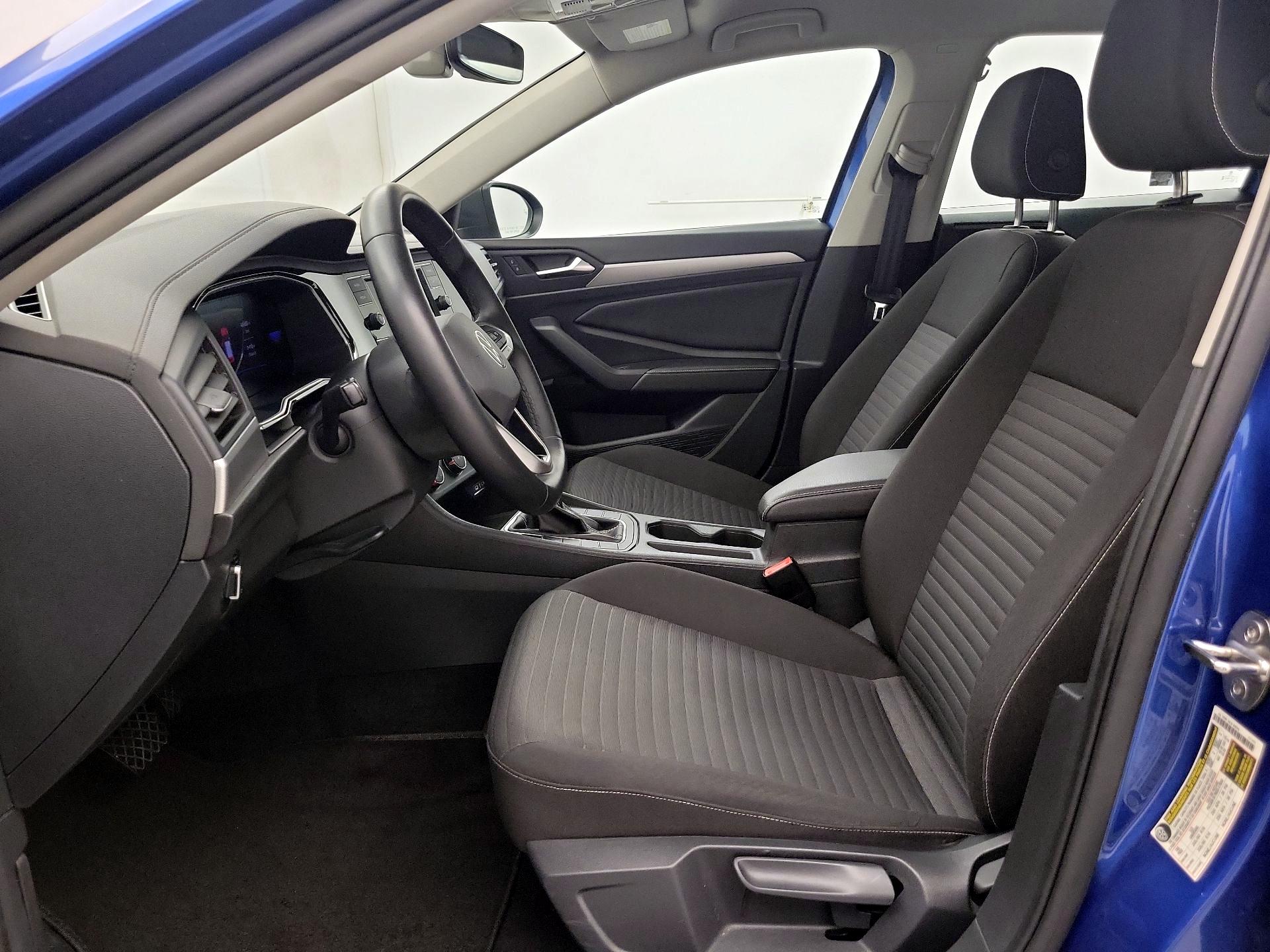 Thumbnail: 2024 Volkswagen Jetta - 11