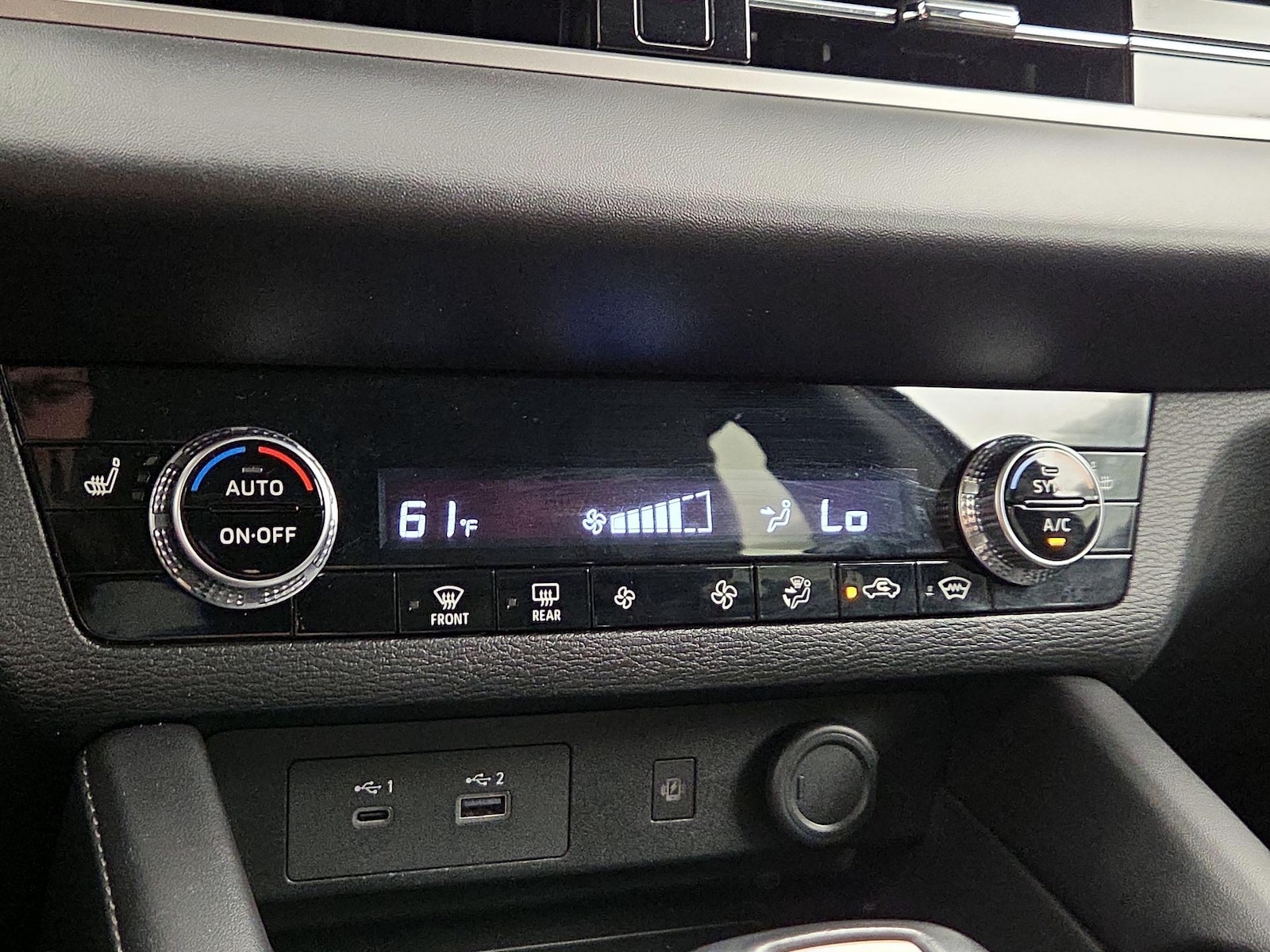 2024 Mitsubishi Outlander SE - Photo 18