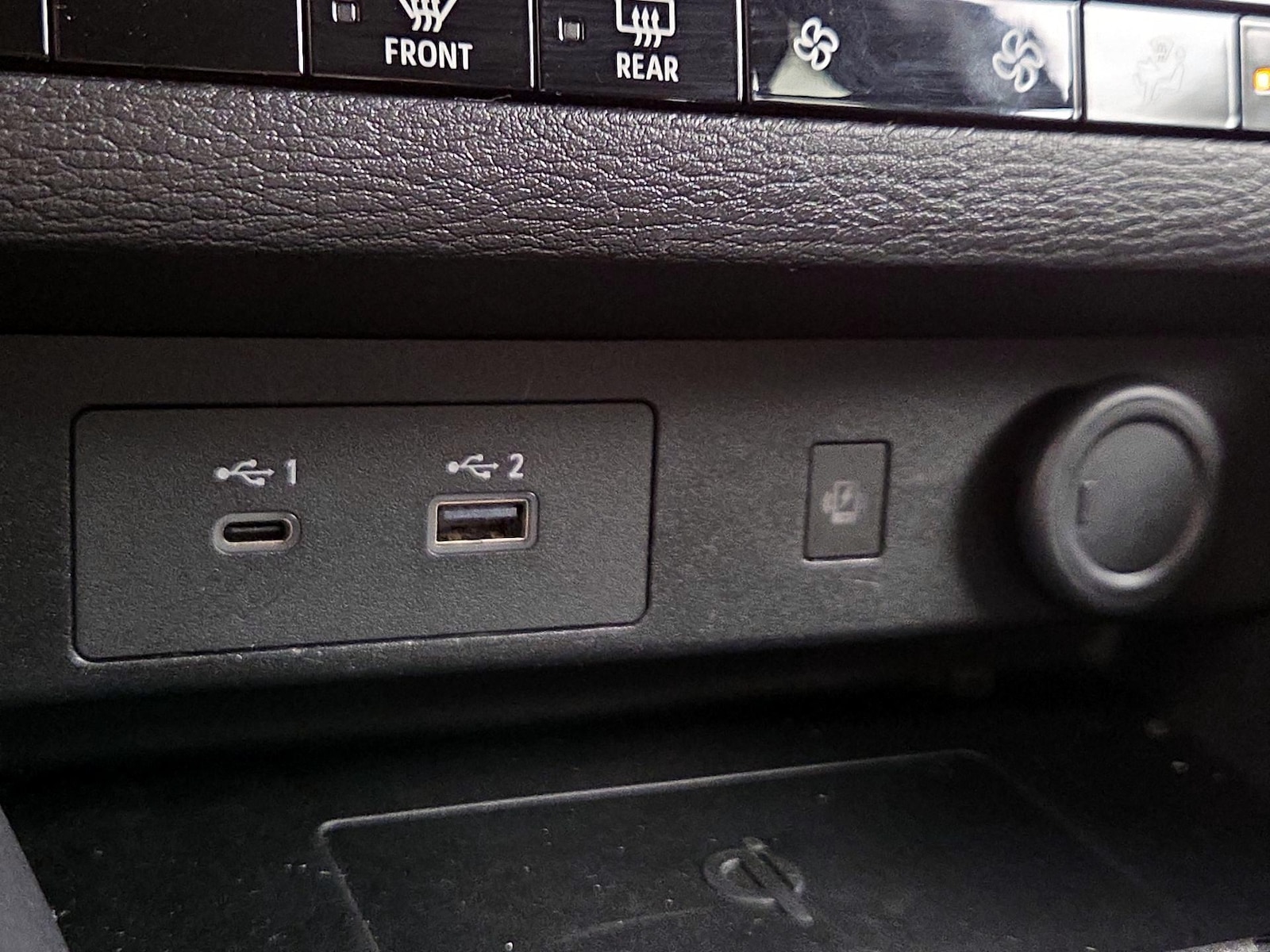 2024 Mitsubishi Outlander SE - Photo 20