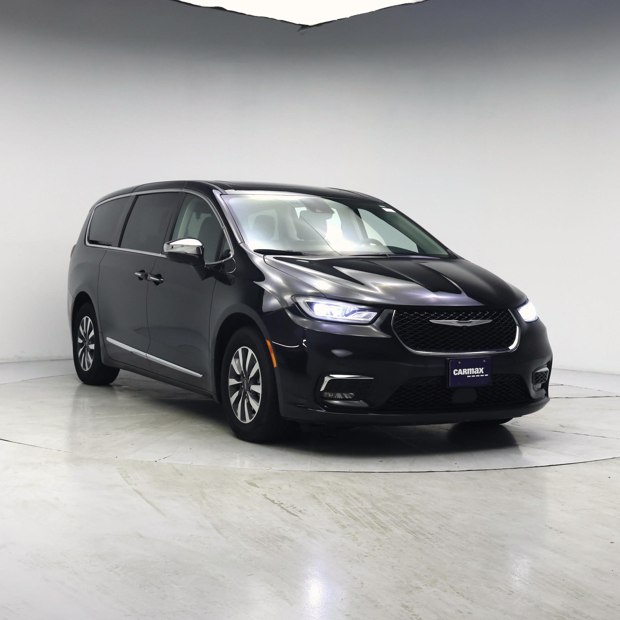 Black 2023 Chrysler Pacifica Hybrid Minivan Front-Wheel Drive Automatic