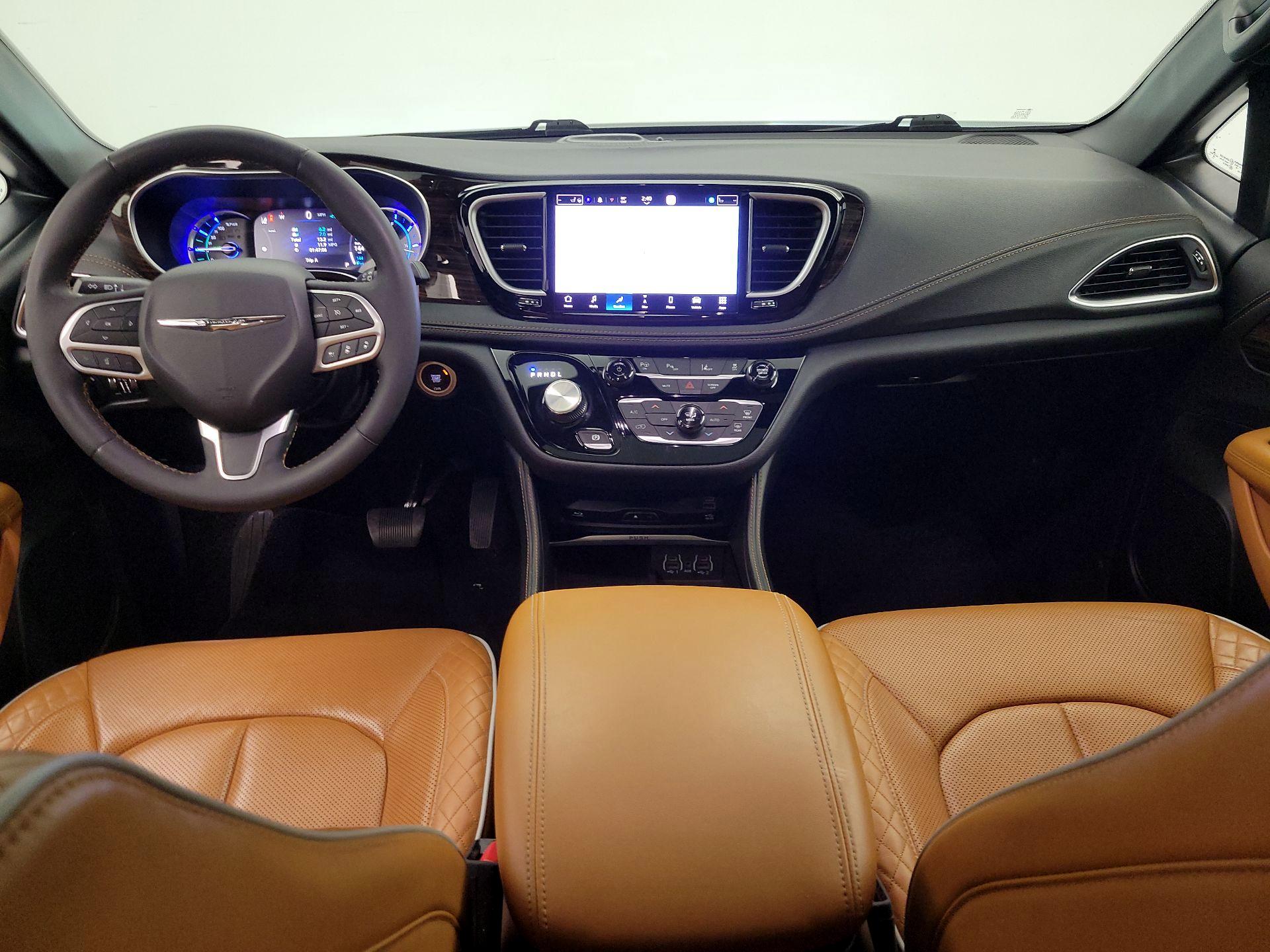 Thumbnail: 2023 Chrysler Pacifica - 9
