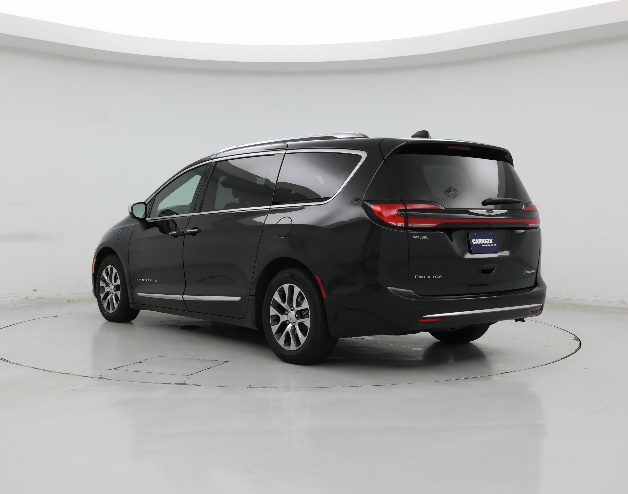 Thumbnail: 2023 Chrysler Pacifica - 2