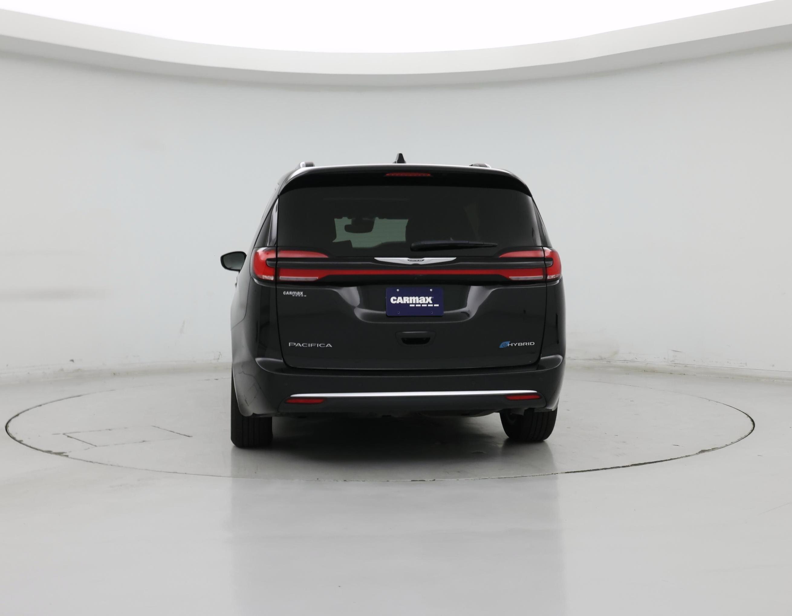 Thumbnail: 2023 Chrysler Pacifica - 6